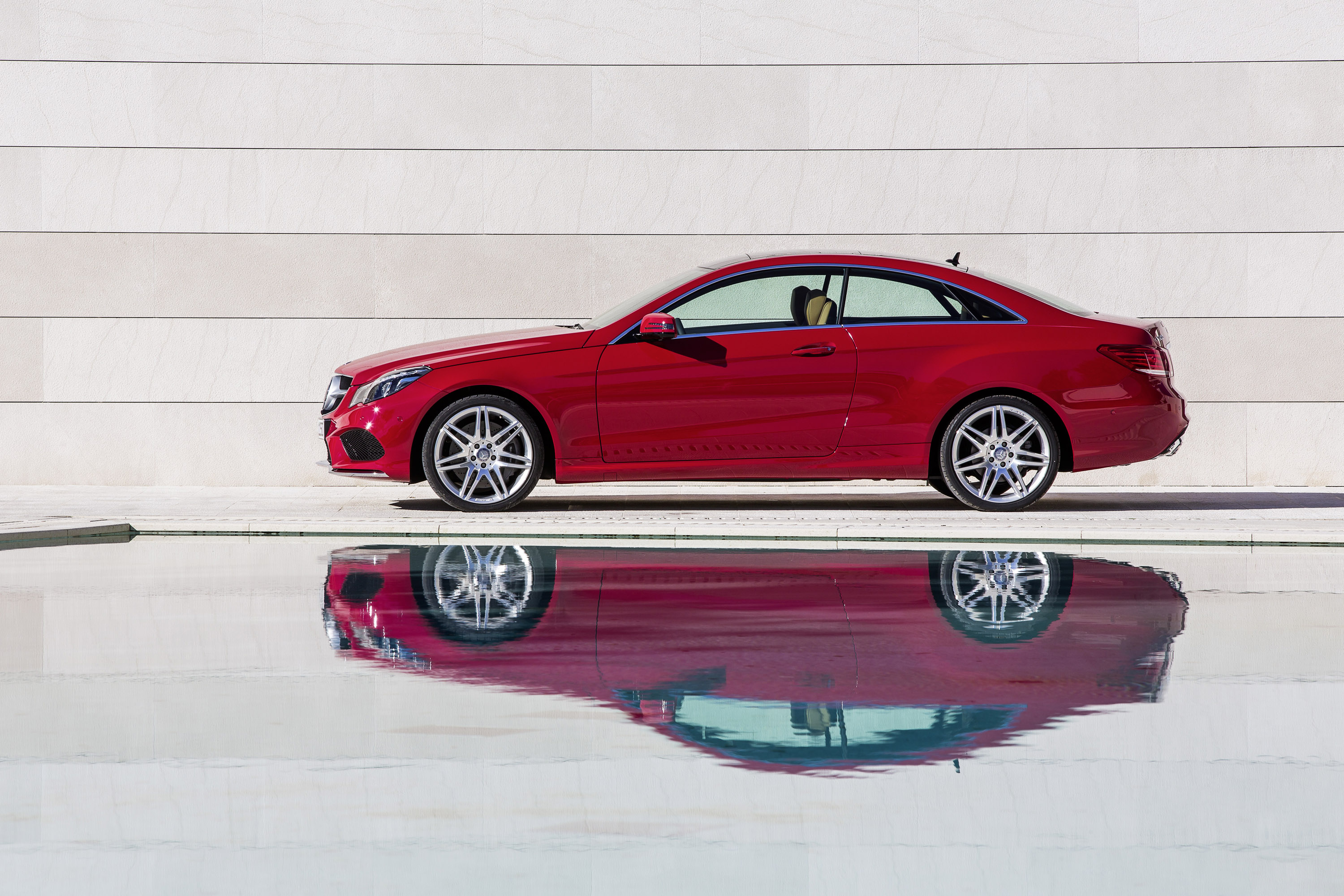 Mercedes-Benz E-Class Coupe photo #30