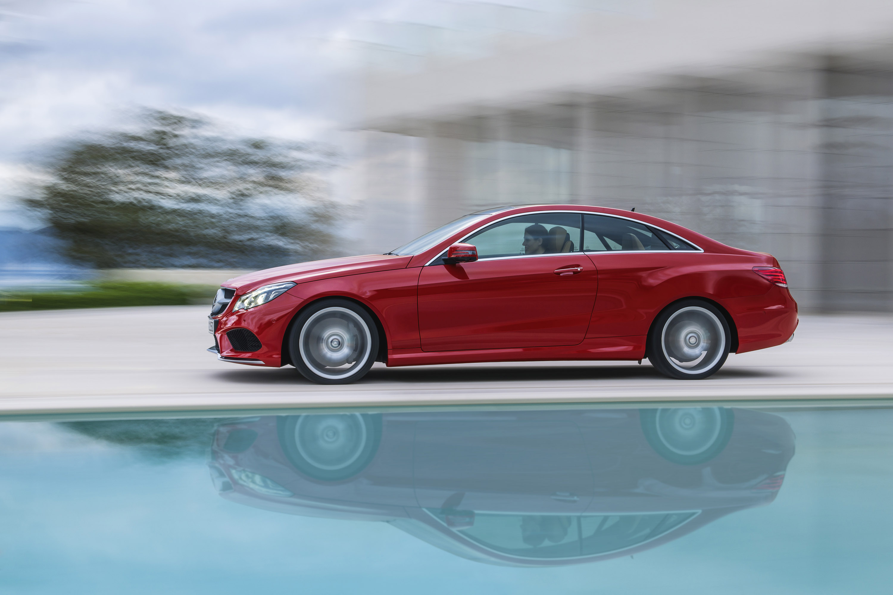 Mercedes-Benz E-Class Coupe photo #44
