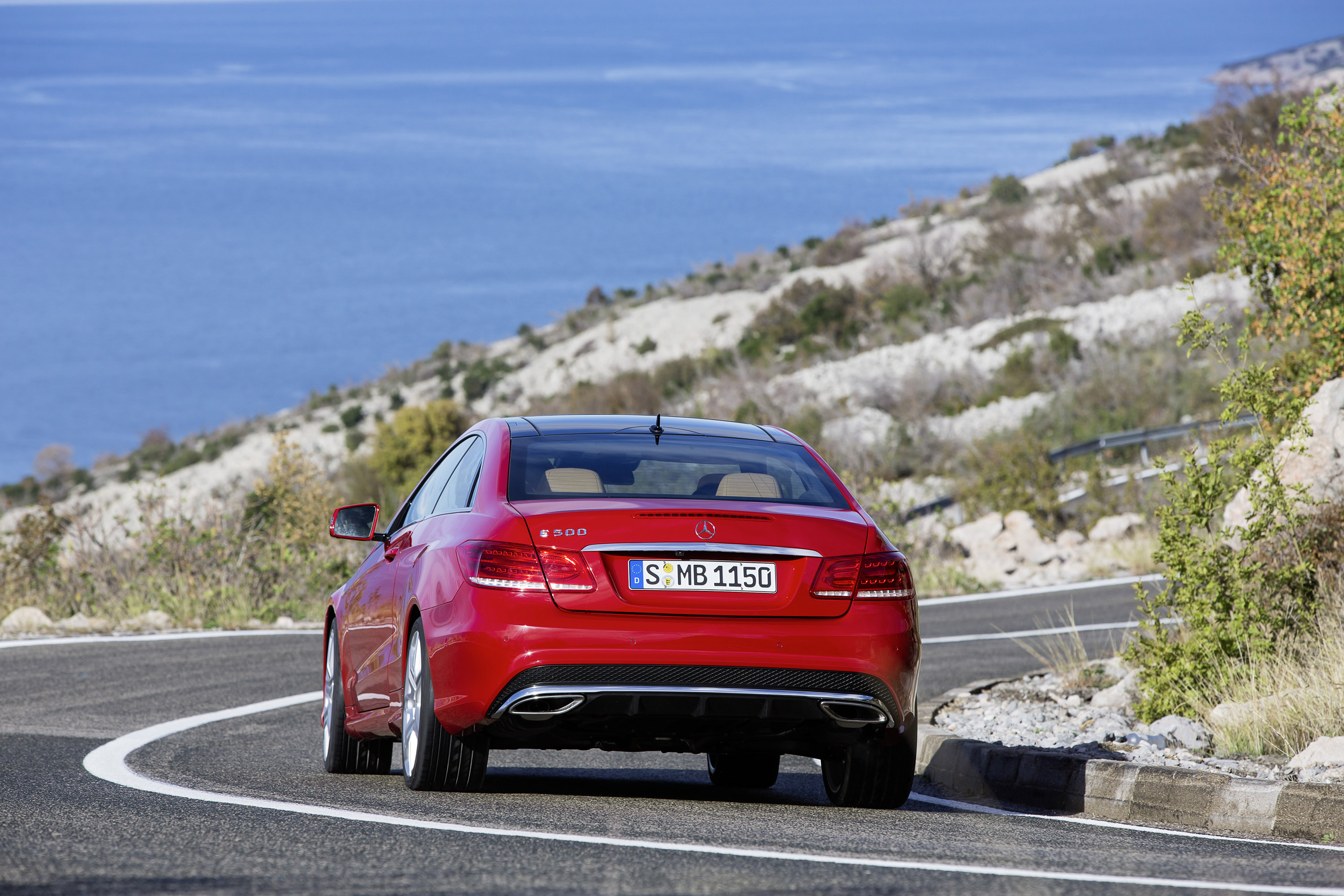 Mercedes-Benz E-Class Coupe photo #45