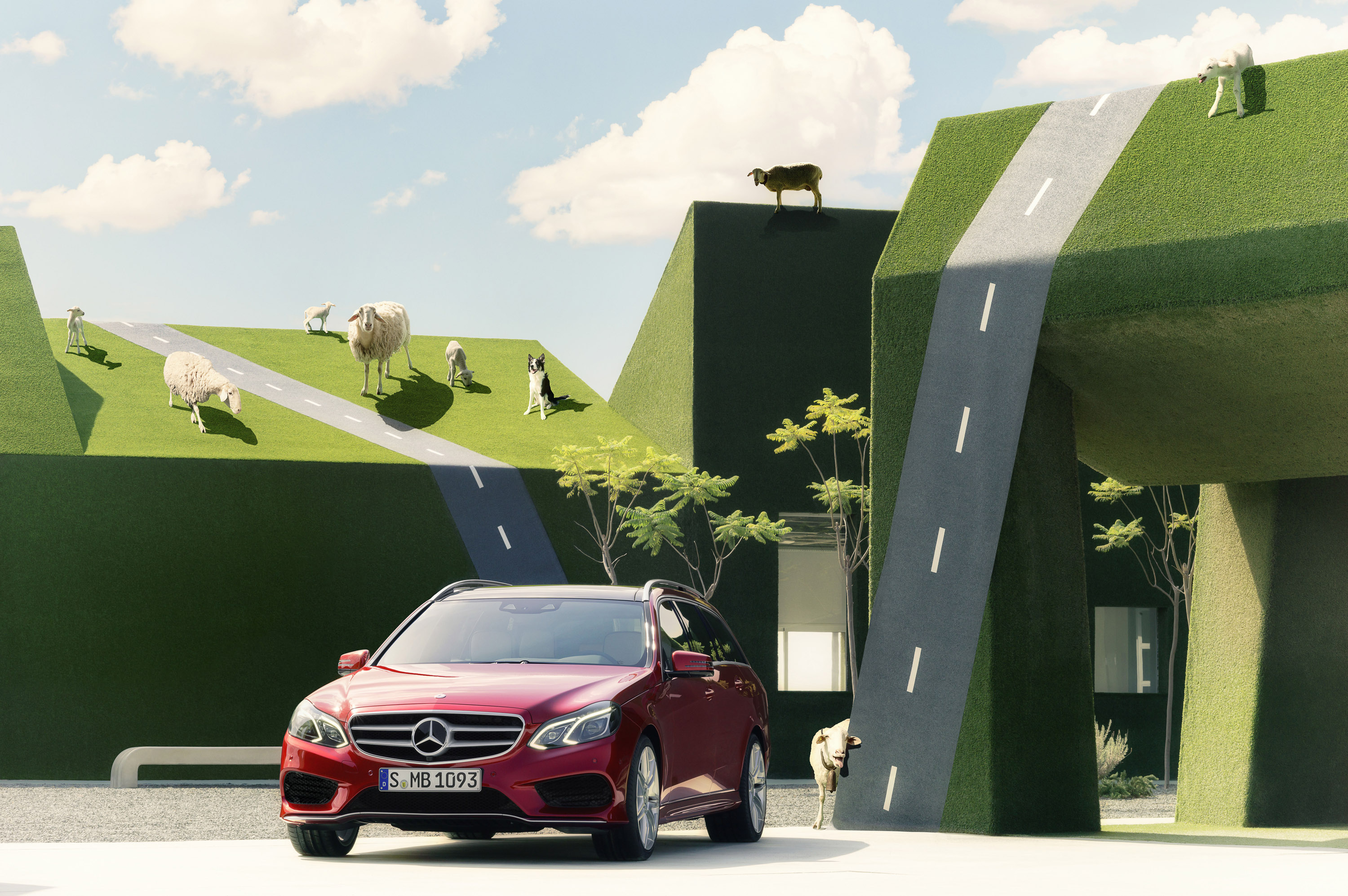 Mercedes-Benz E-Class Estate photo #18