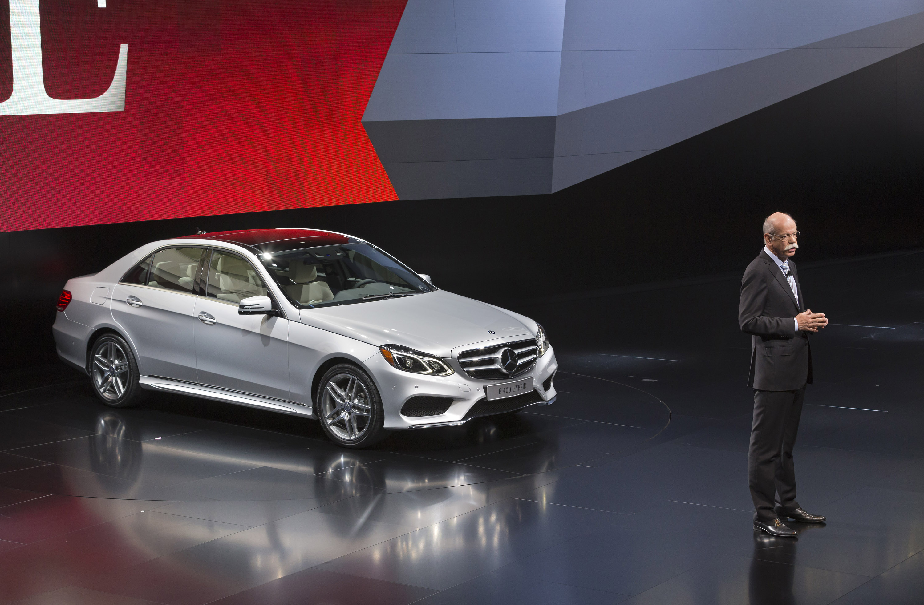 Mercedes-Benz E-Class photo #15