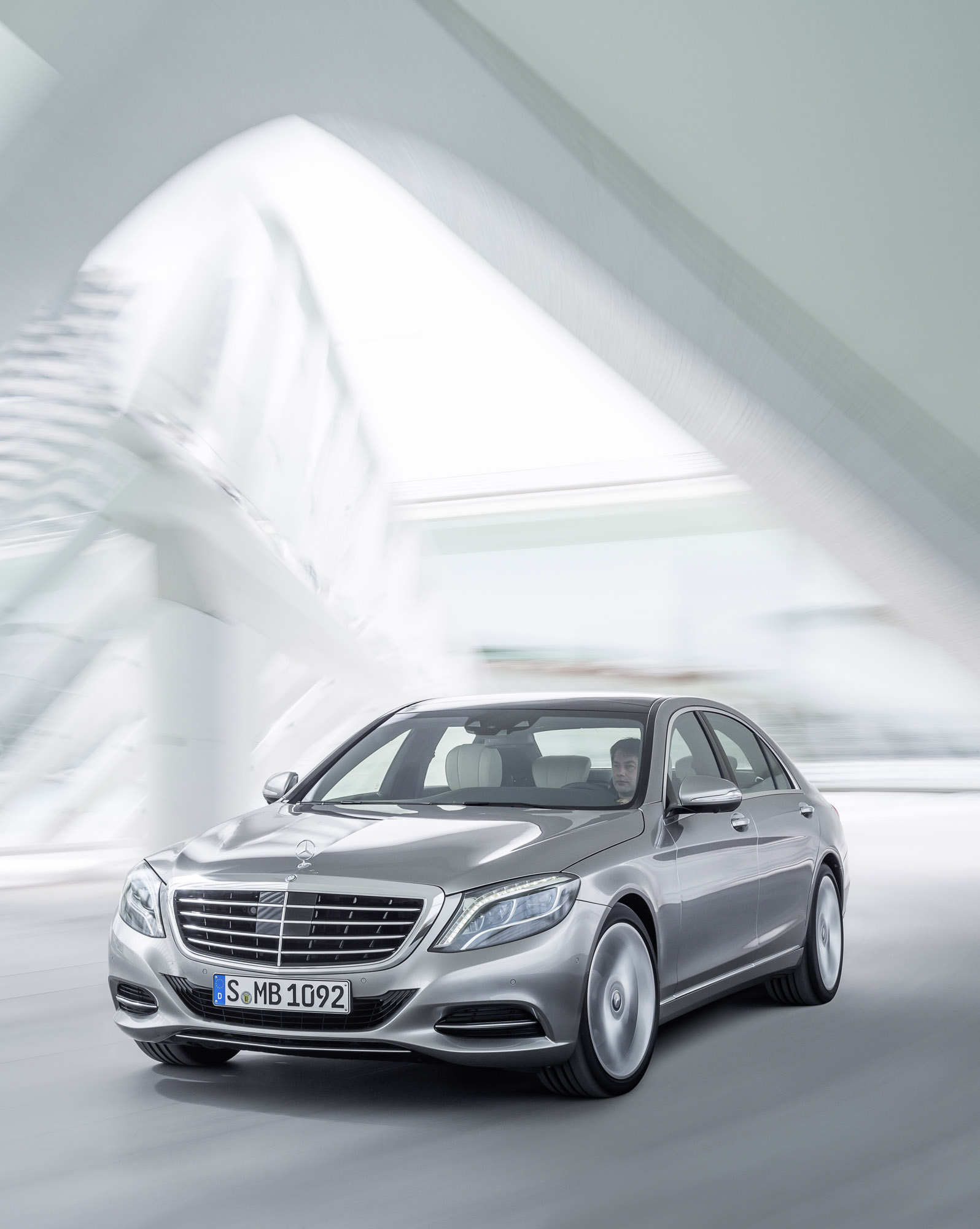 Mercedes-Benz S-Class photo #1