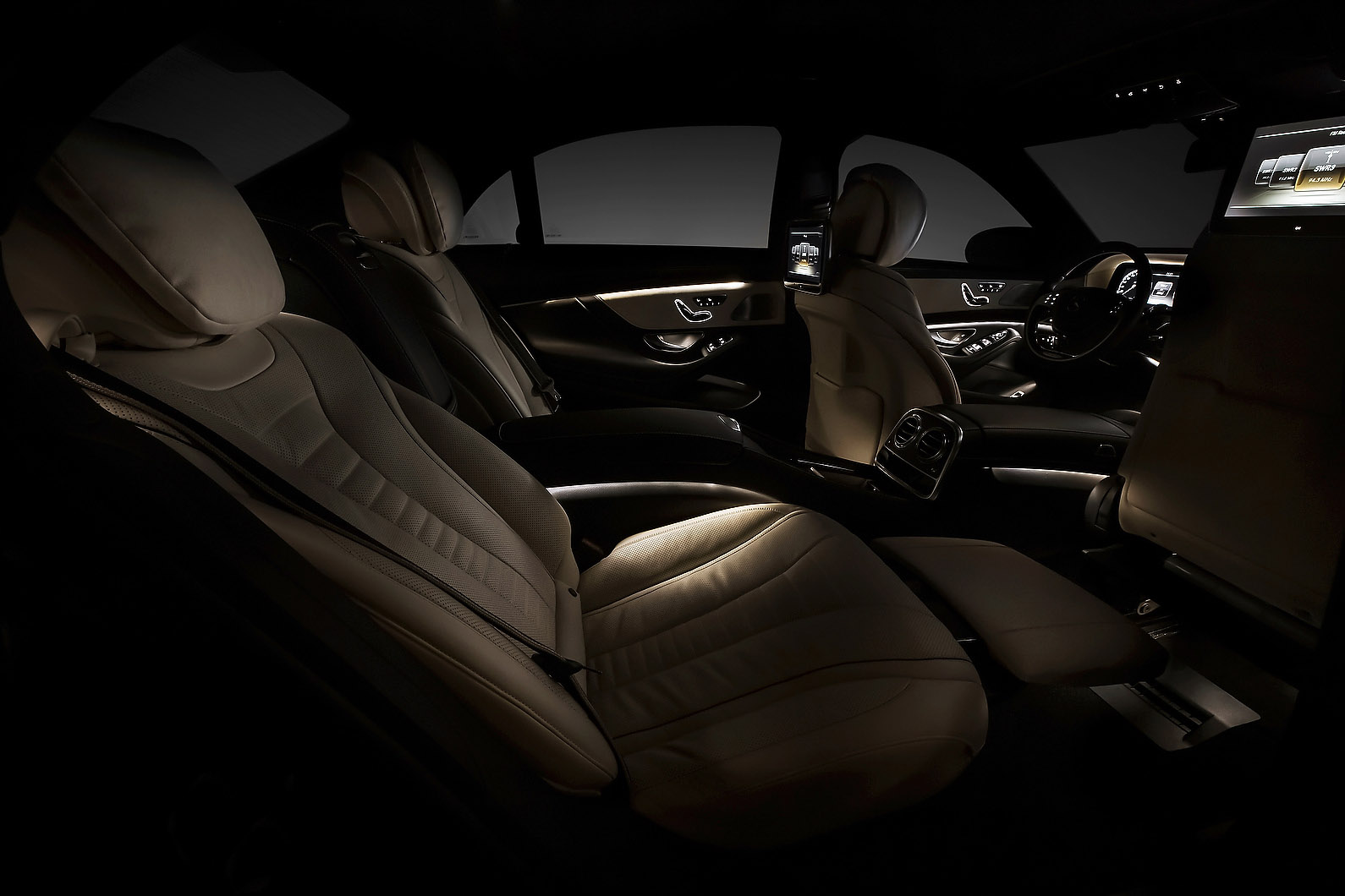 Mercedes-Benz S-Class photo #24