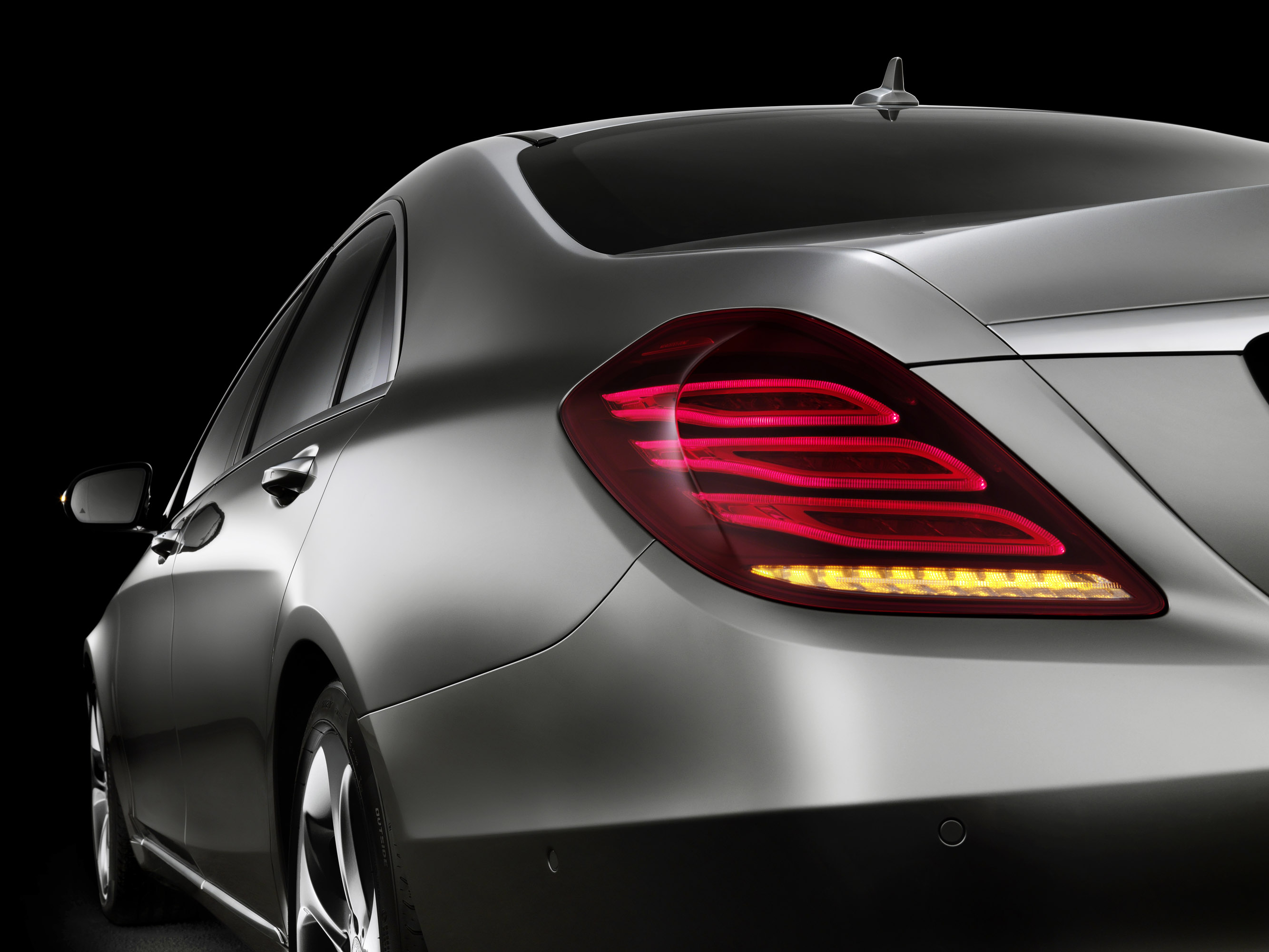 Mercedes-Benz S-Class photo #31