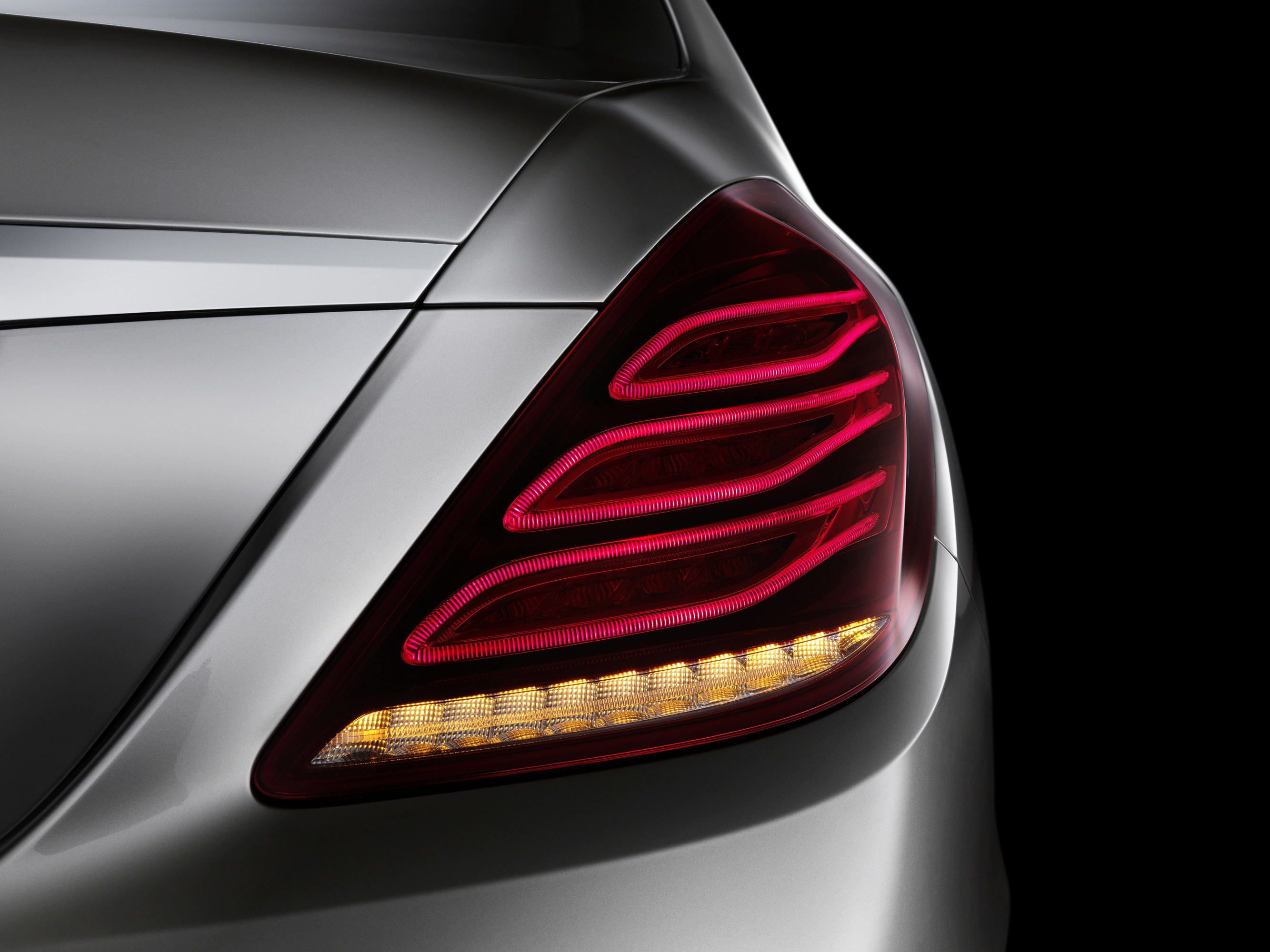 Mercedes-Benz S-Class photo #36