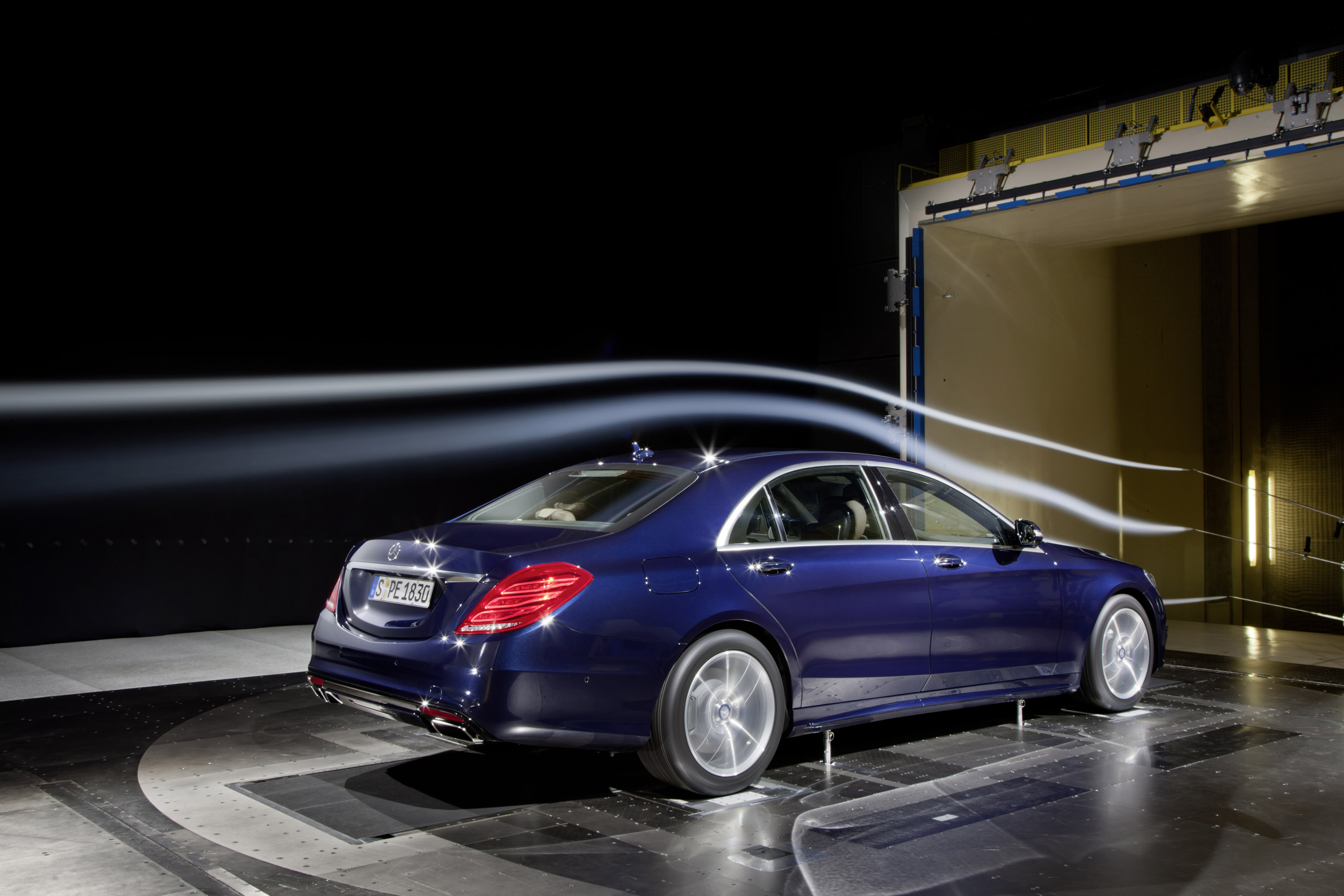 Mercedes-Benz S-Class photo #37