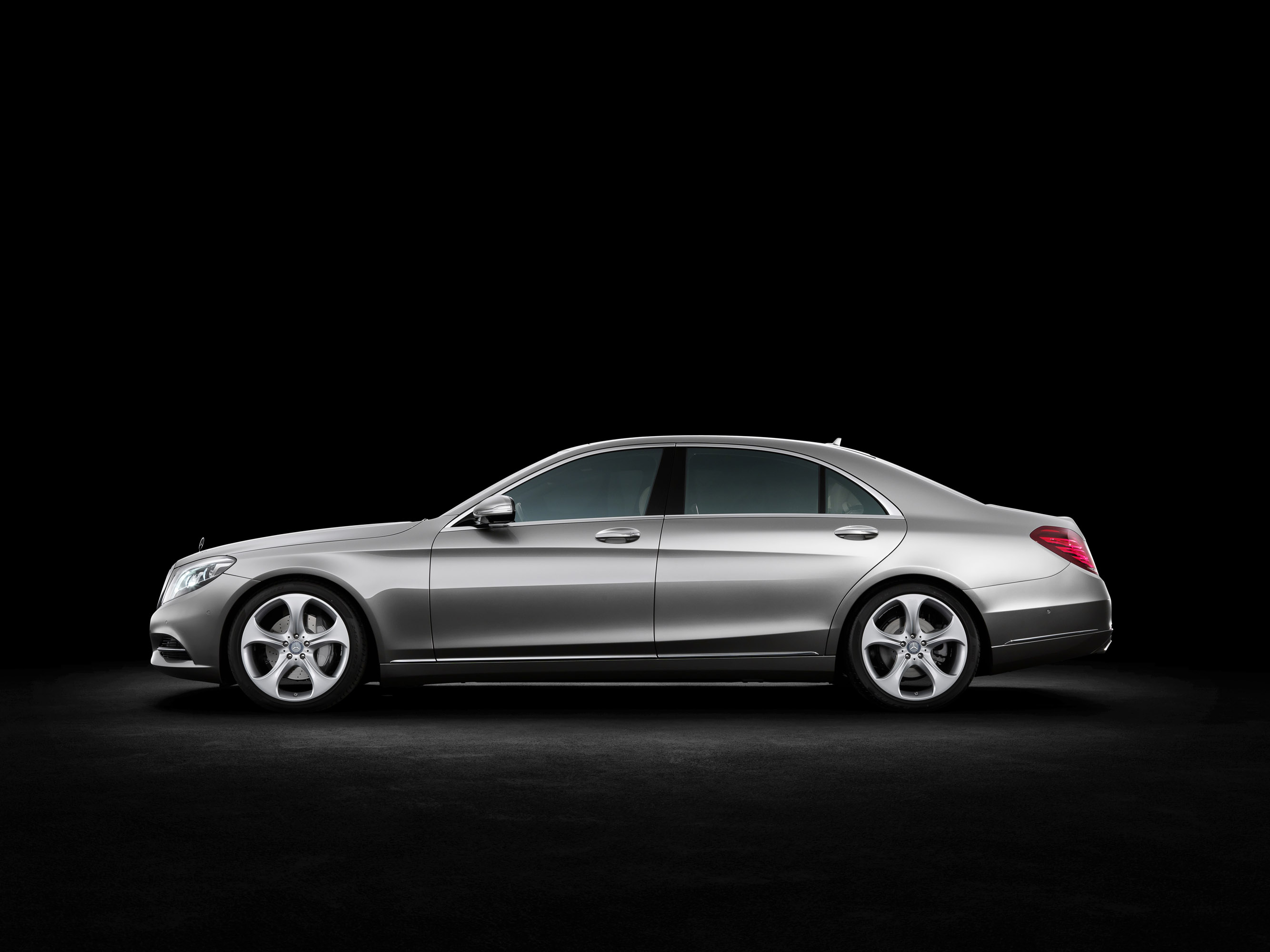 Mercedes-Benz S-Class photo #39