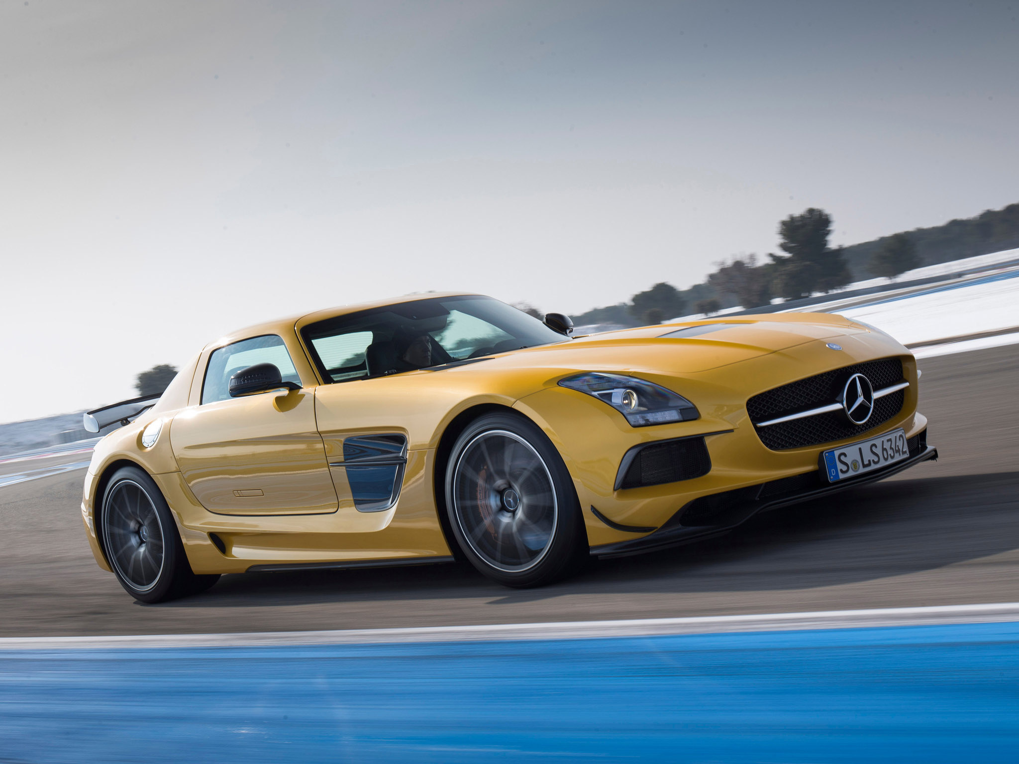 Mercedes-Benz SLS AMG Black Series photo #21