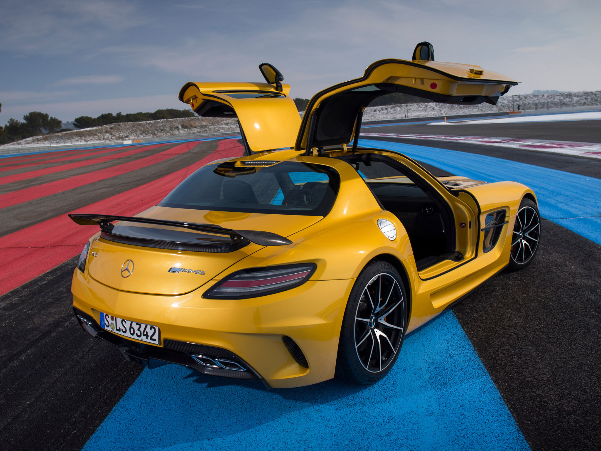Mercedes-Benz SLS AMG Black Series photo #37