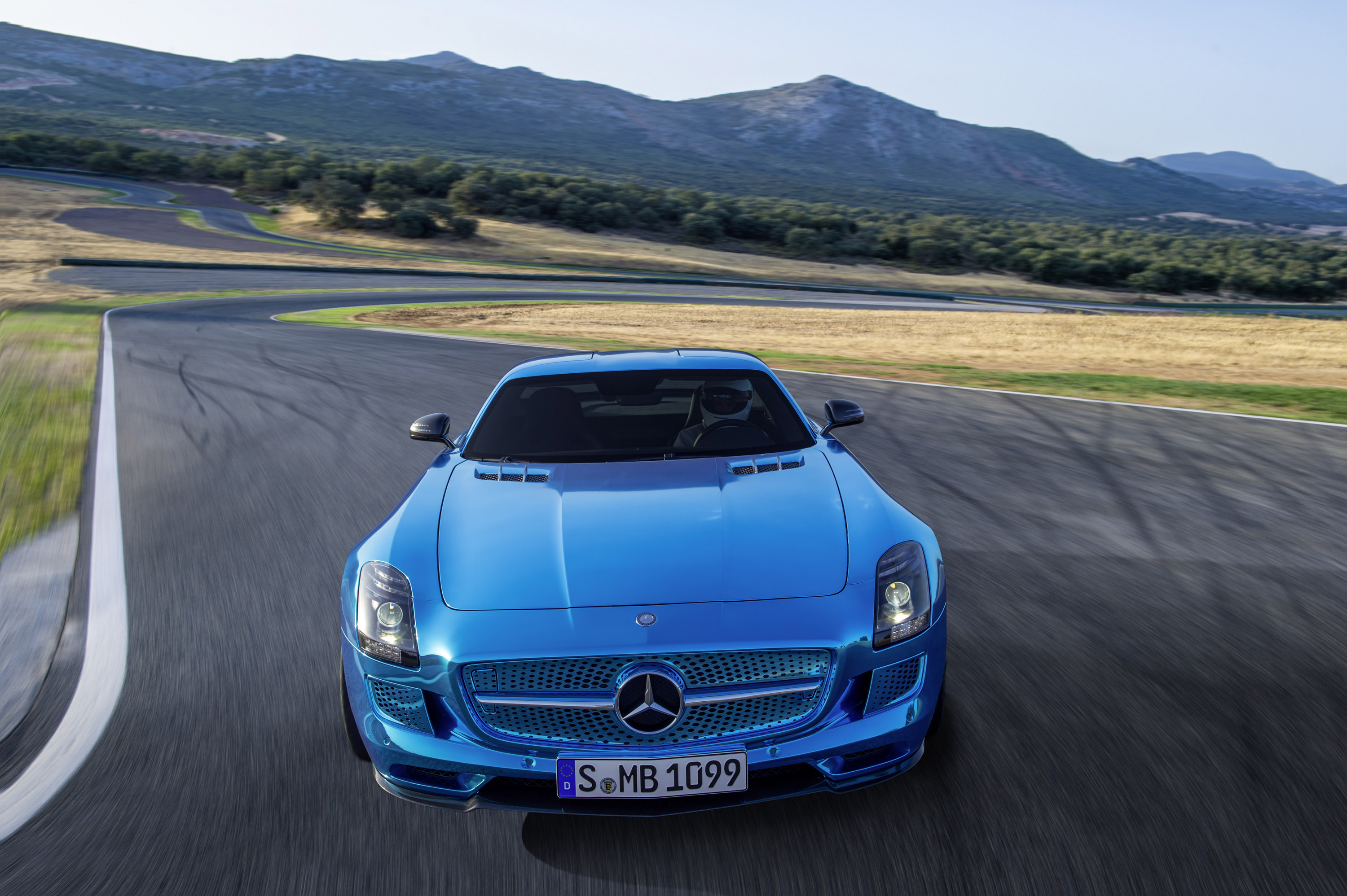 Mercedes-Benz SLS AMG Coupe Electric Drive photo #12
