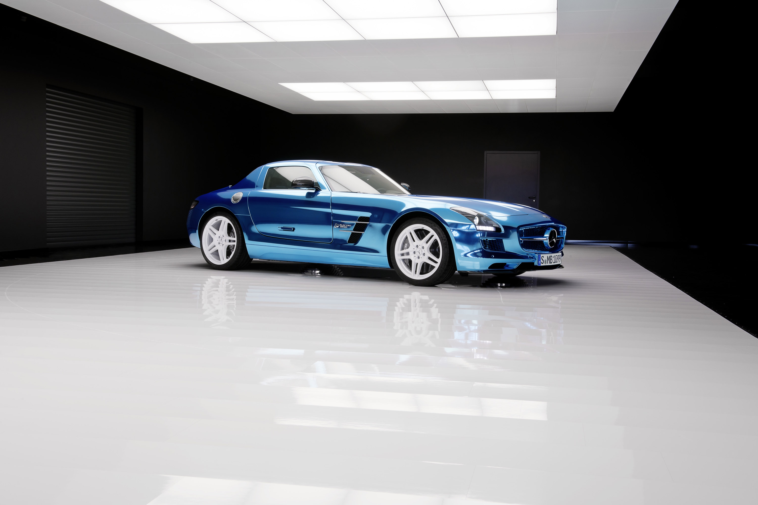 Mercedes-Benz SLS AMG Coupe Electric Drive photo #18