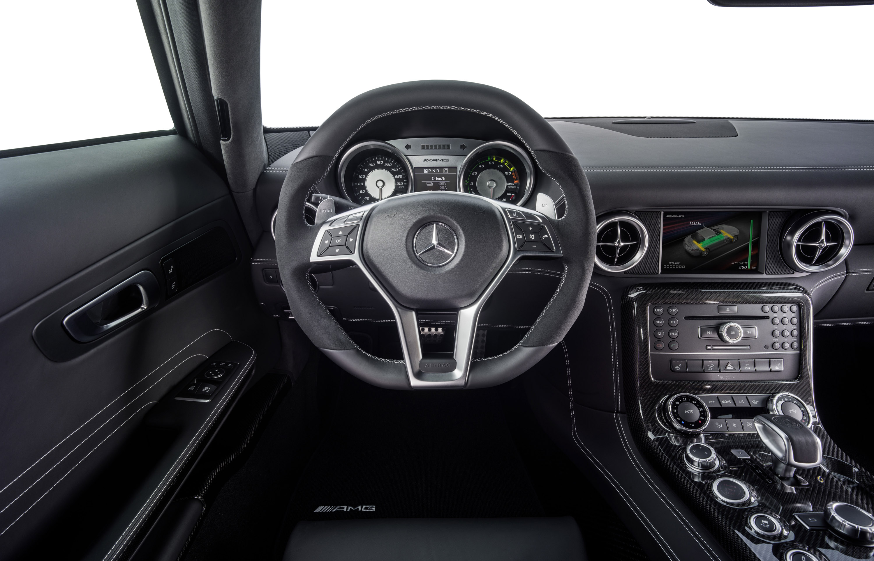 Mercedes-Benz SLS AMG Coupe Electric Drive photo #23