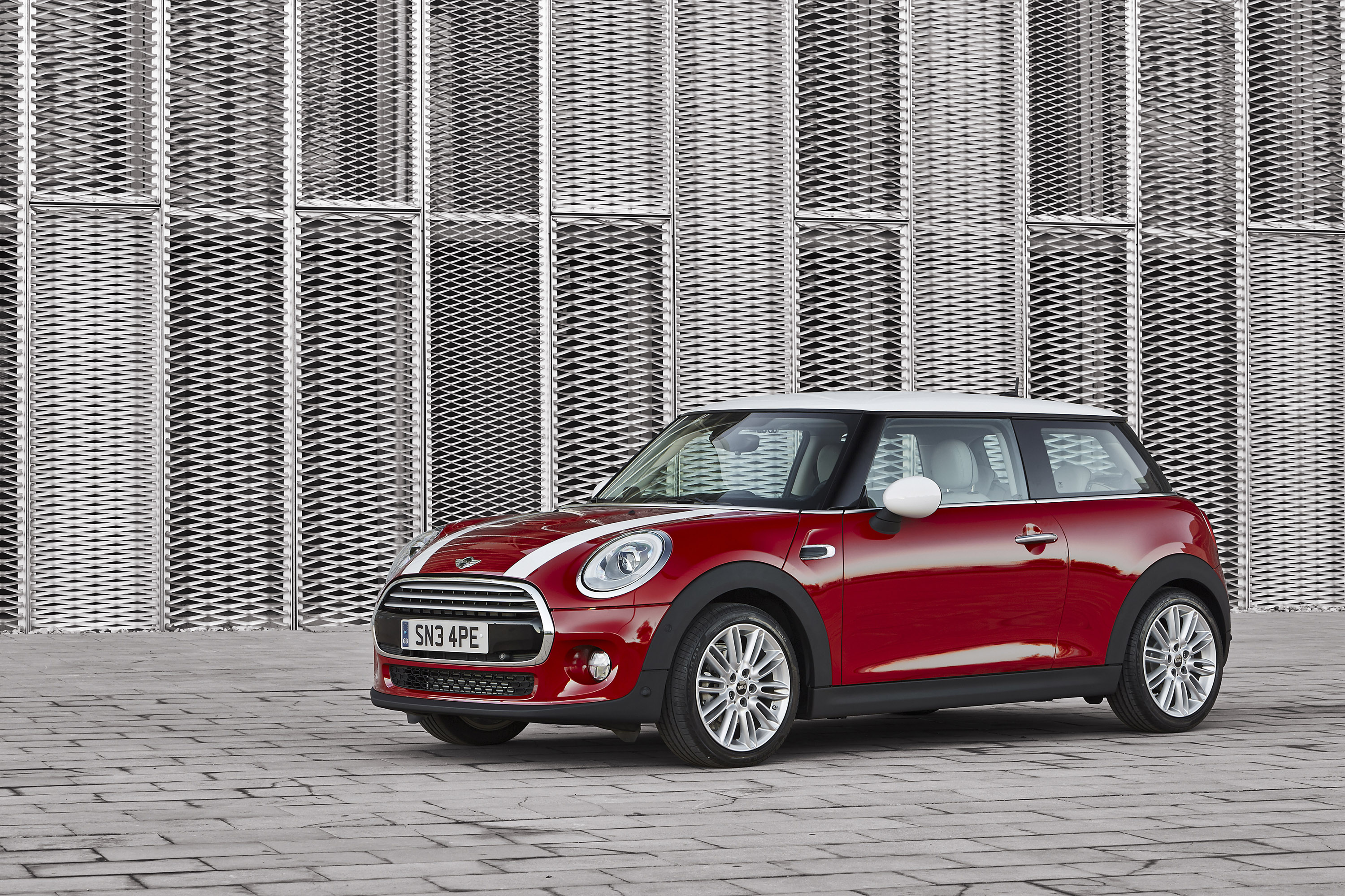 MINI Cooper photo #18