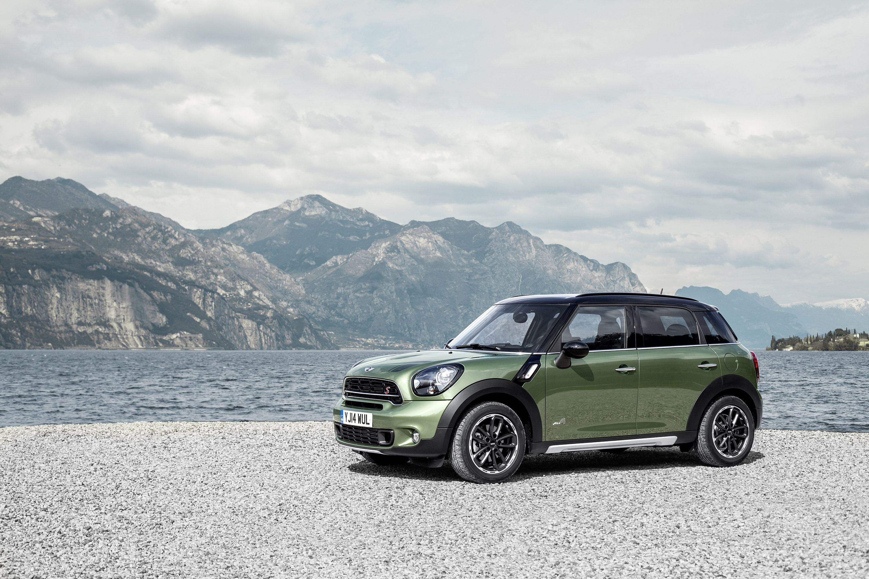 Mini Countryman photo #2