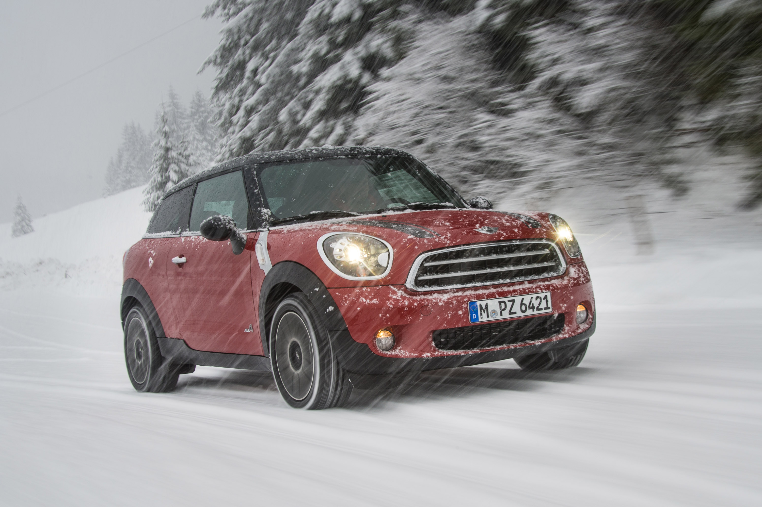 MINI Paceman ALL4 photo #16