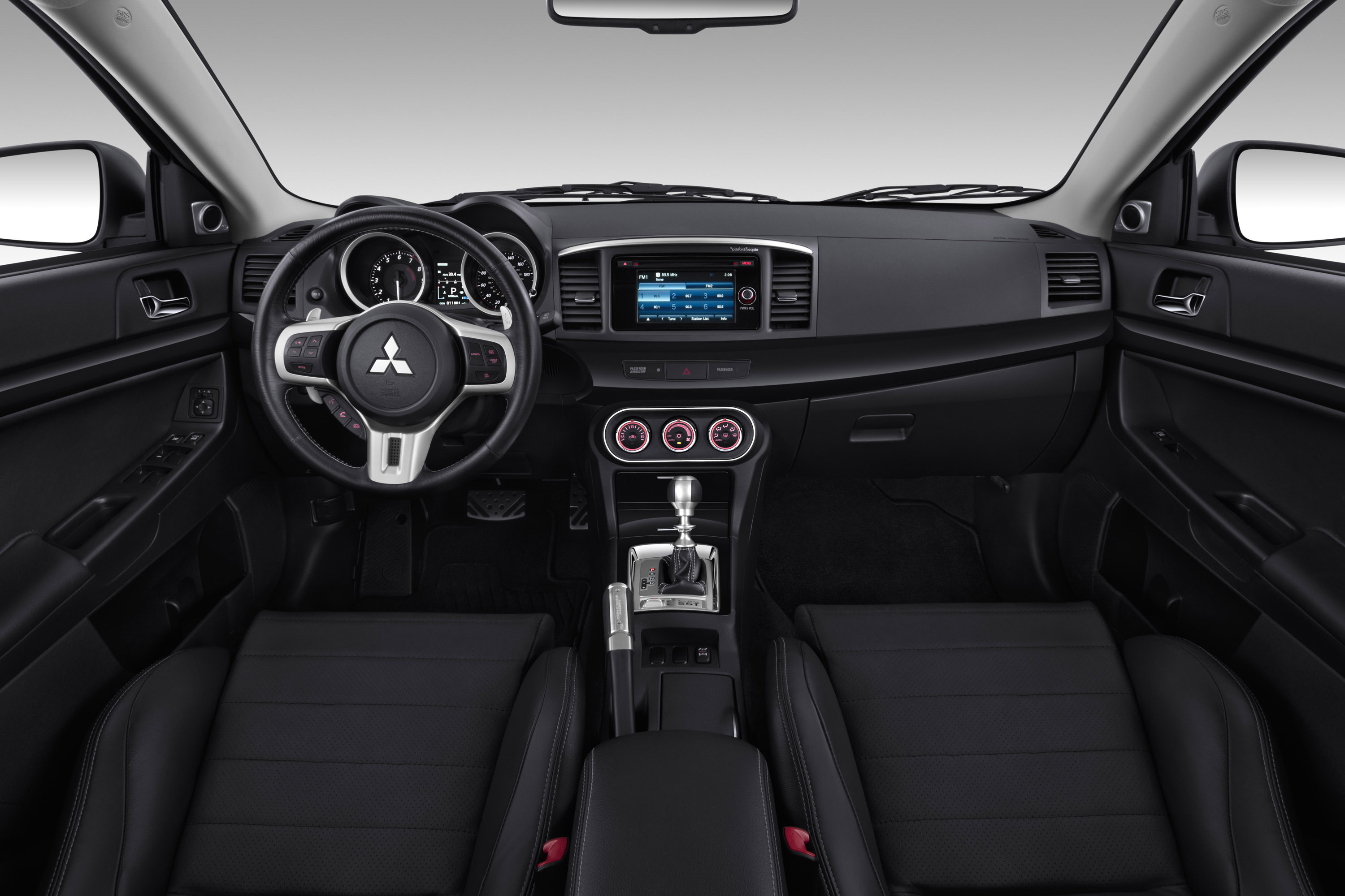Mitsubishi Lancer Evolution photo #19
