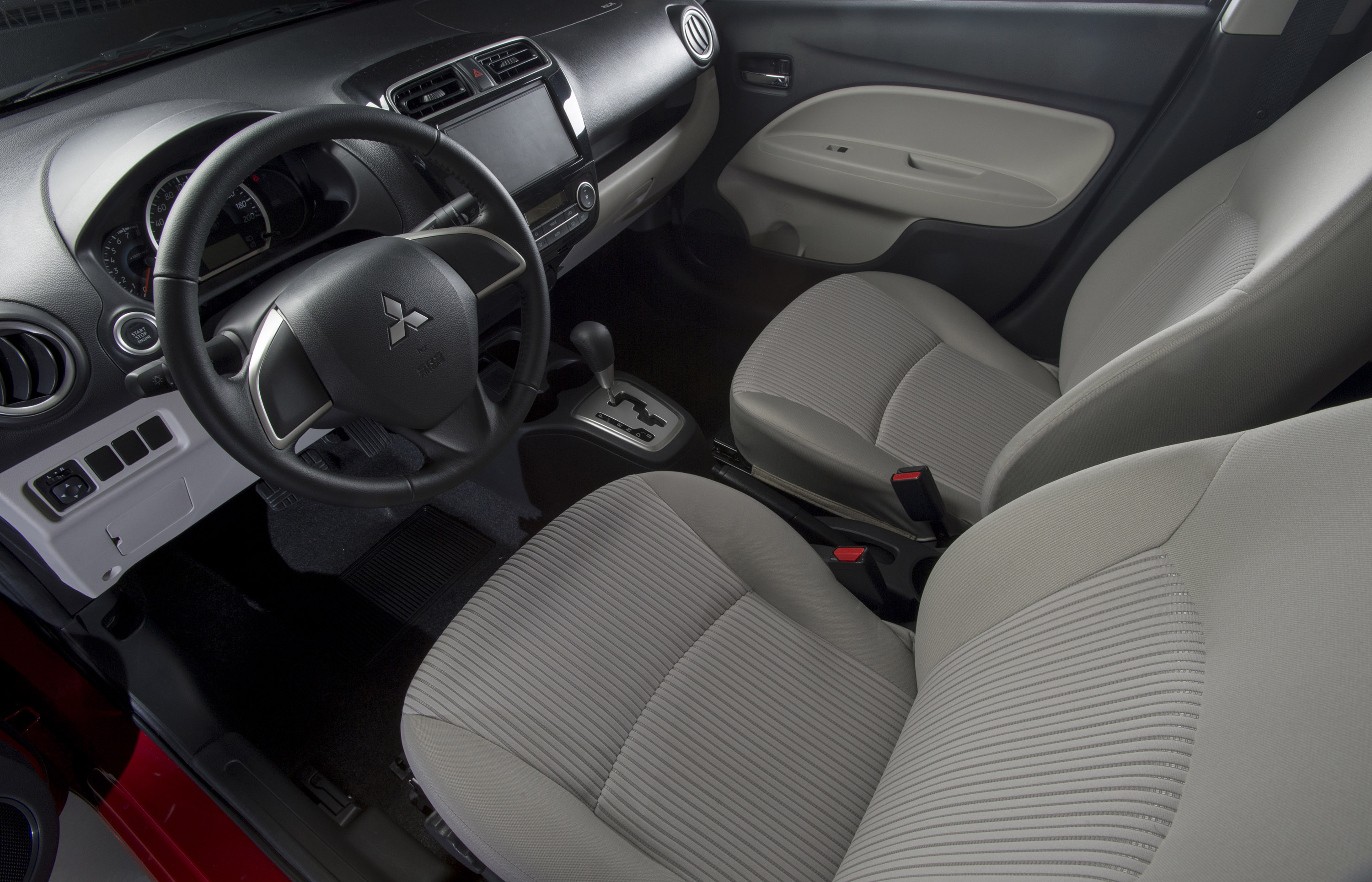 Mitsubishi Space 2014