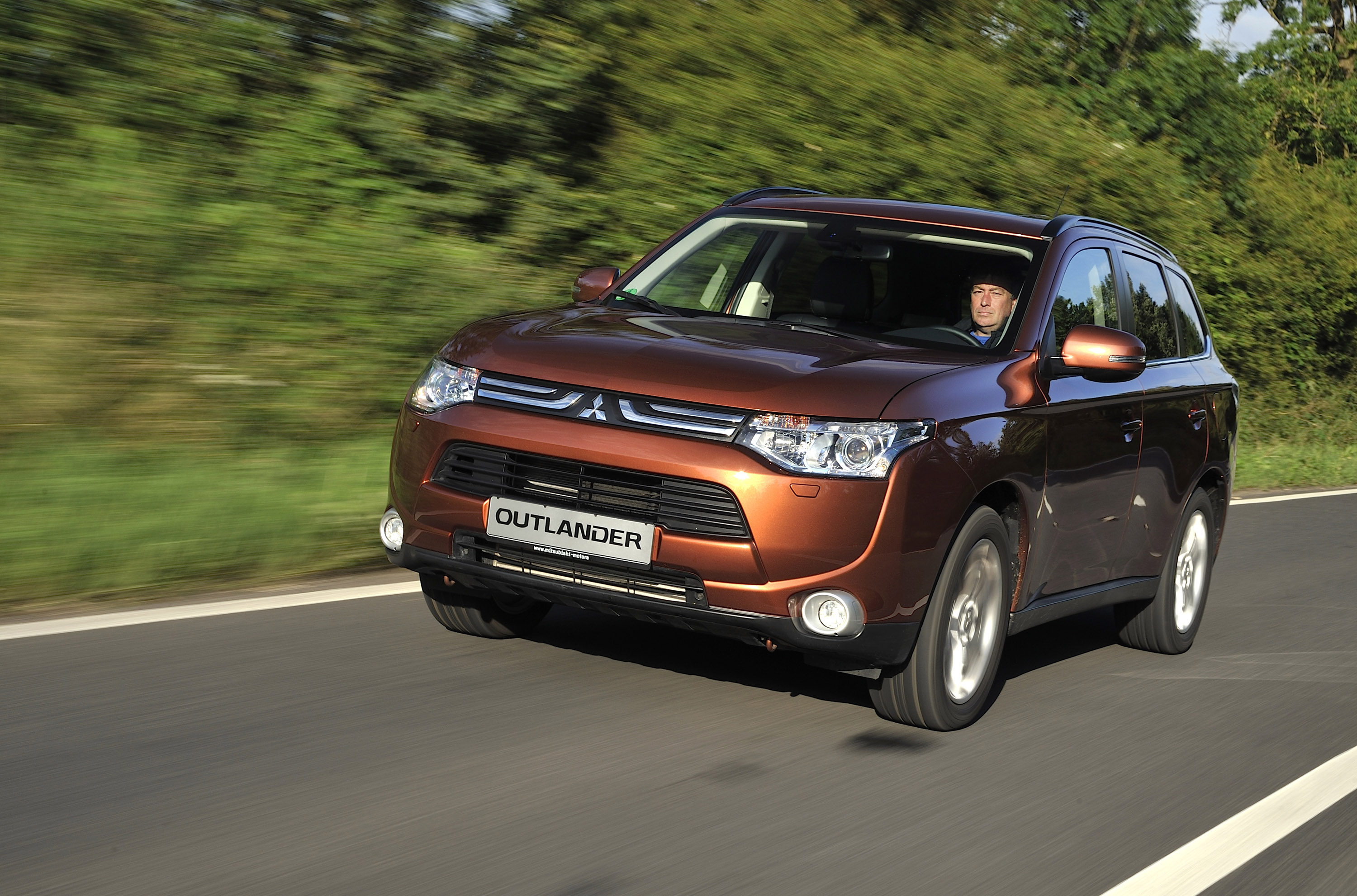 Mitsubishi Outlander photo #5