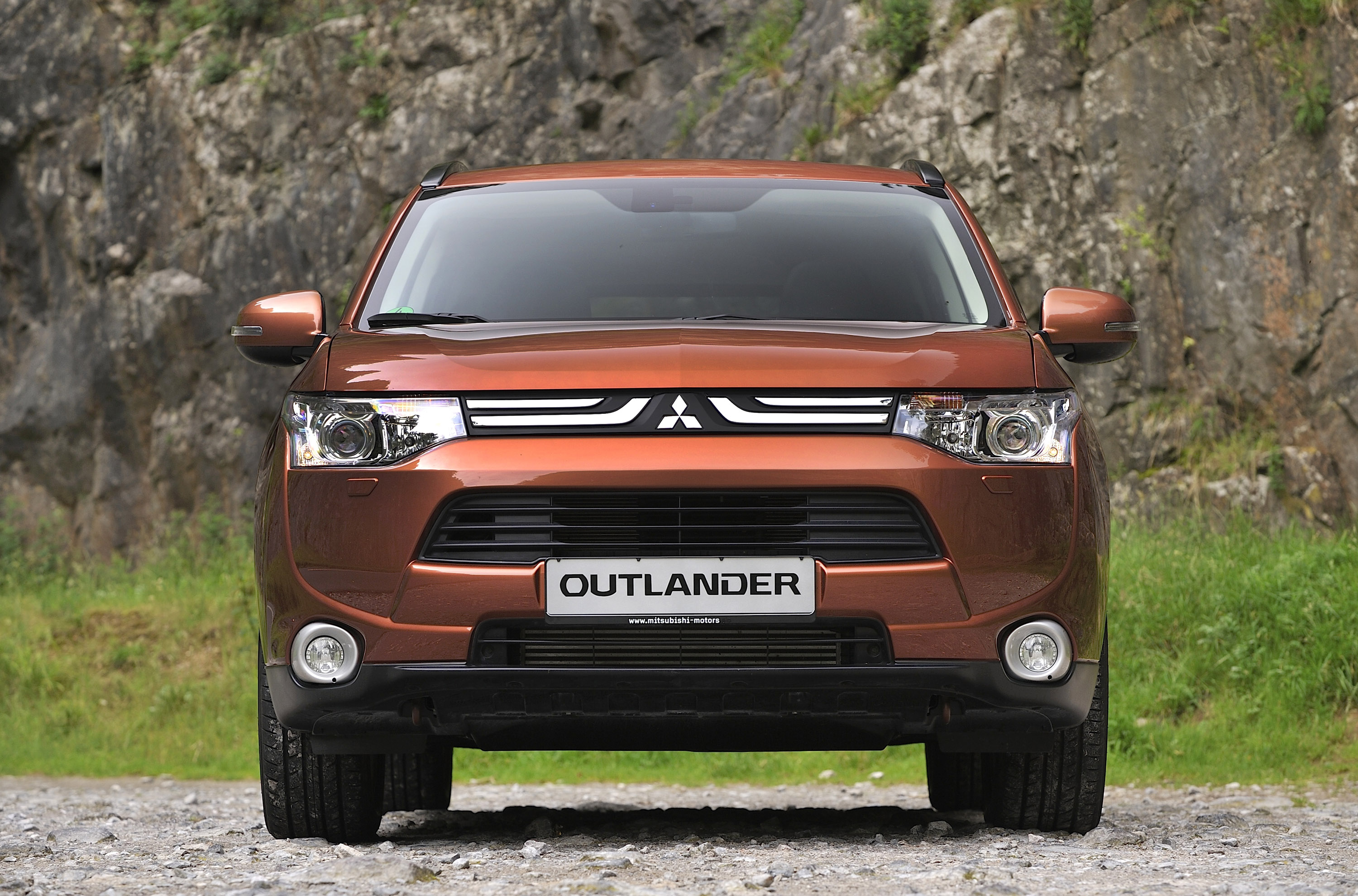 Mitsubishi Outlander photo #8