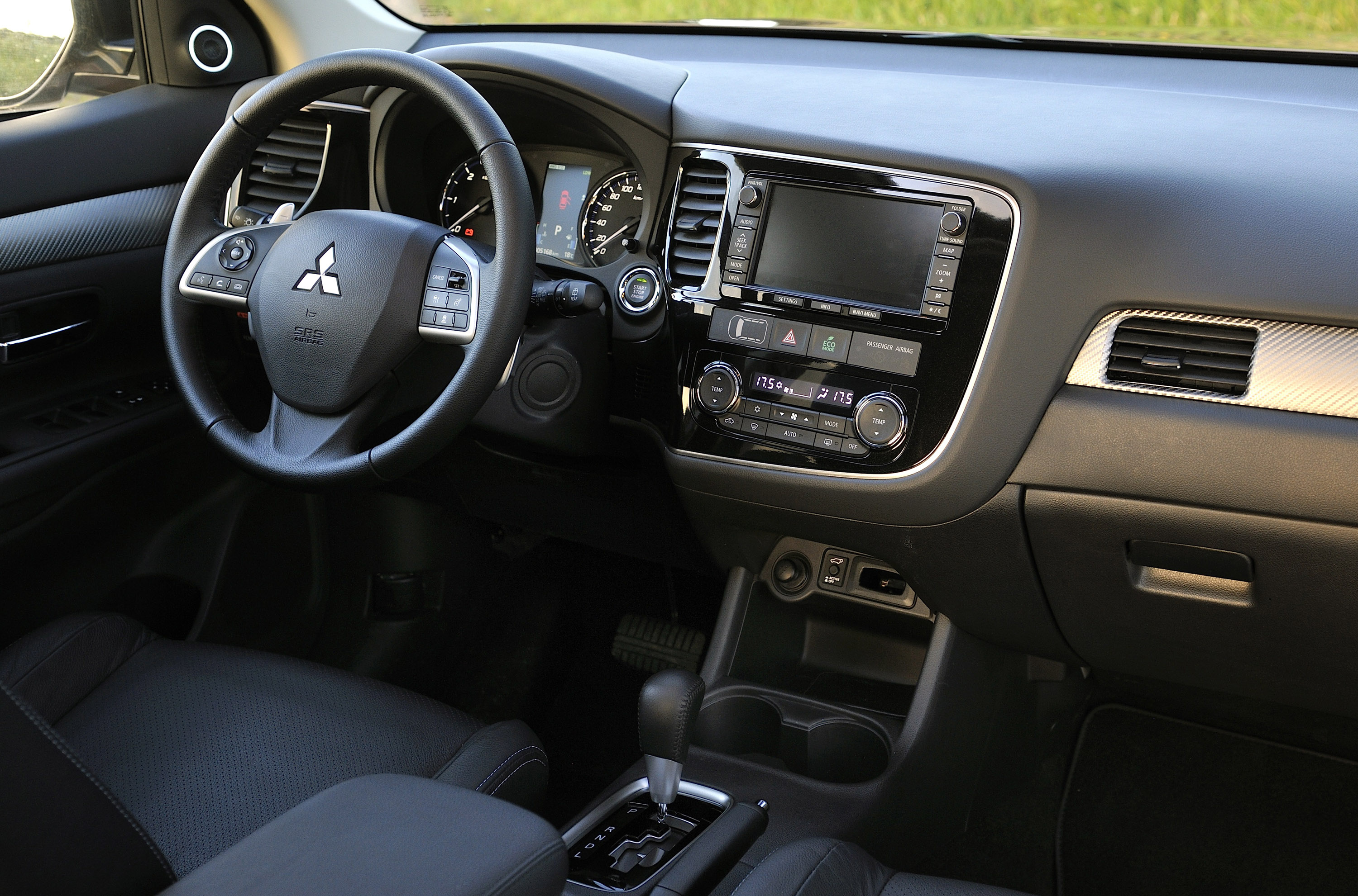 Mitsubishi Outlander photo #30