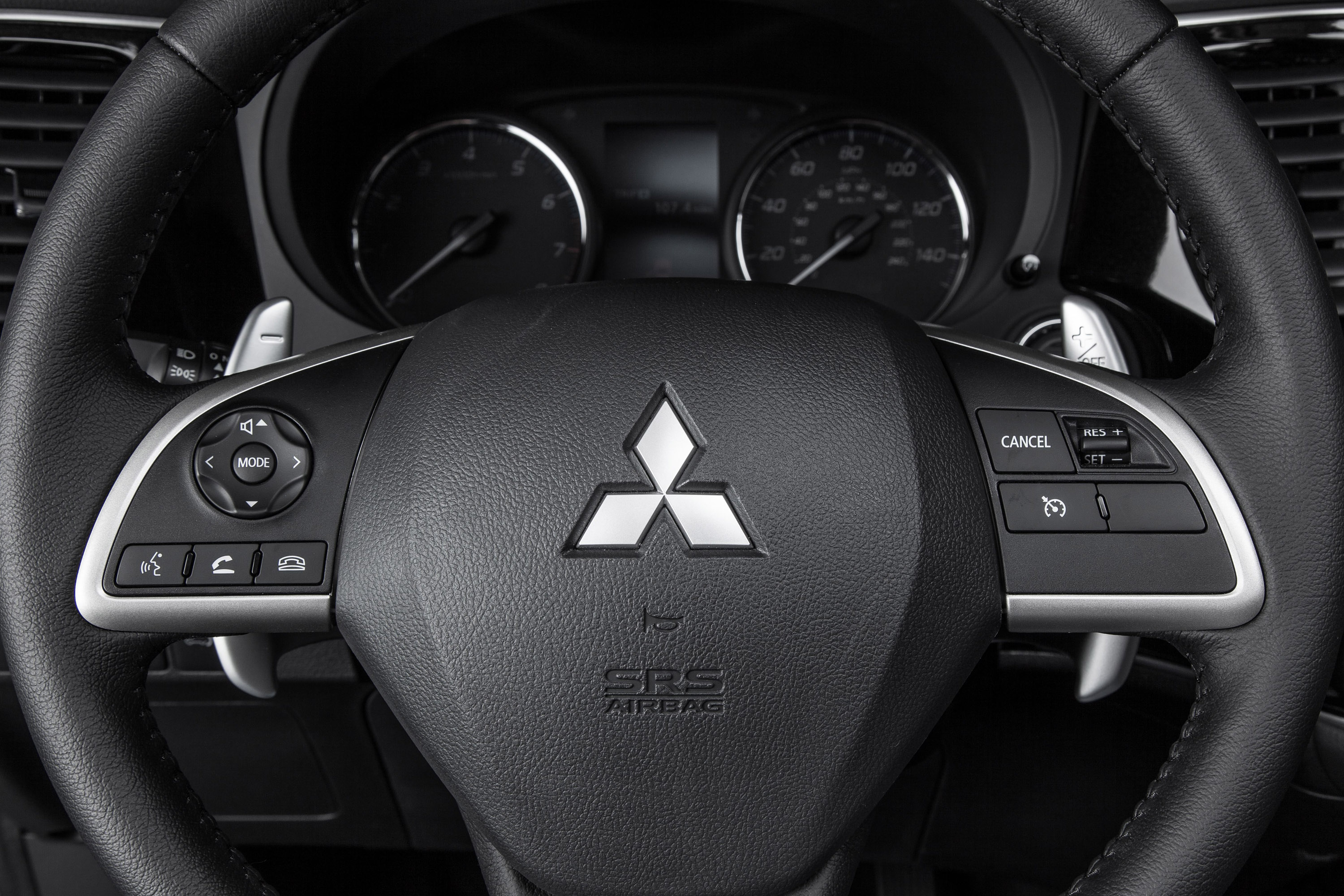 Mitsubishi Outlander photo #33