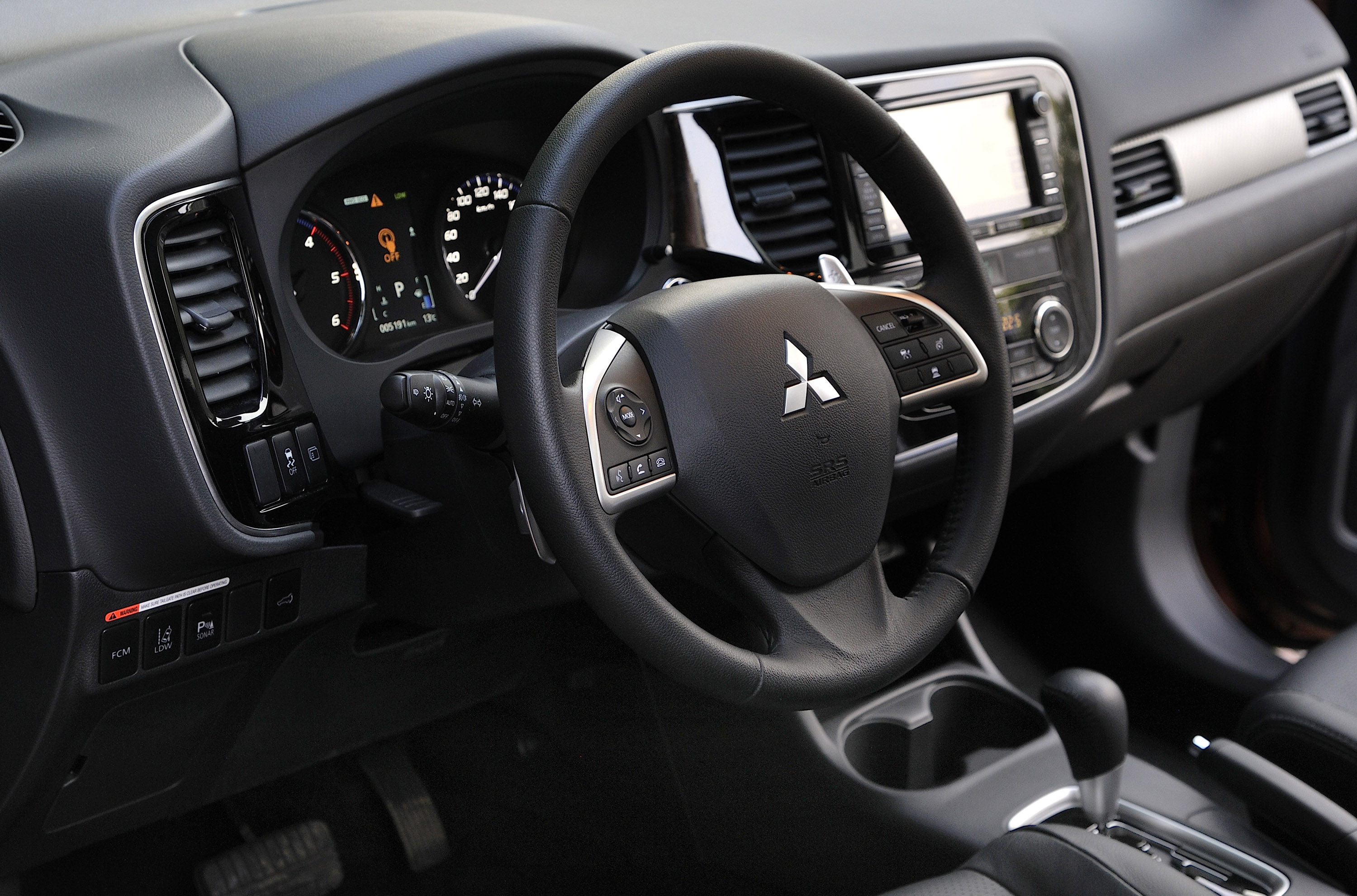 Mitsubishi Outlander photo #34