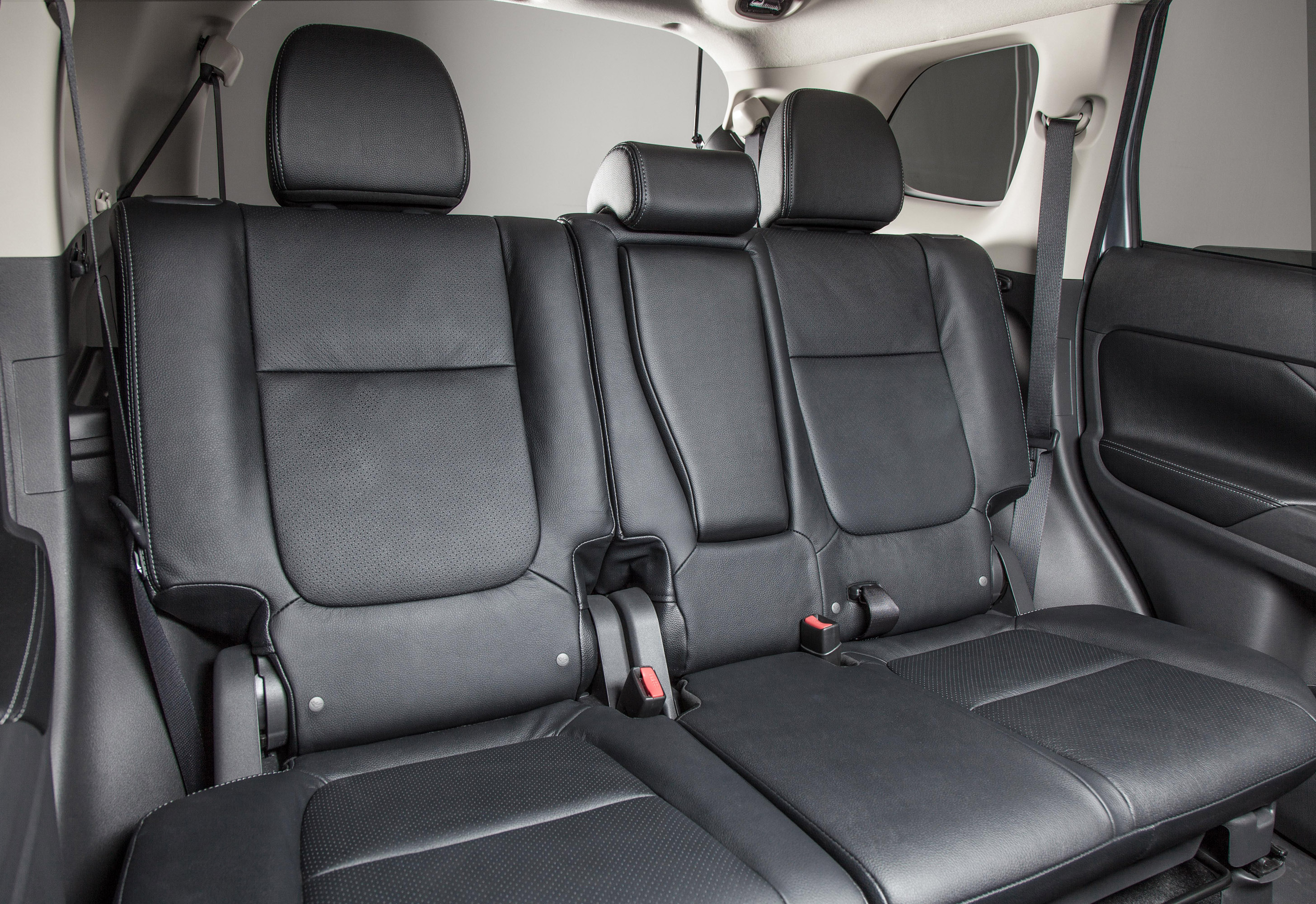 Mitsubishi Outlander photo #59