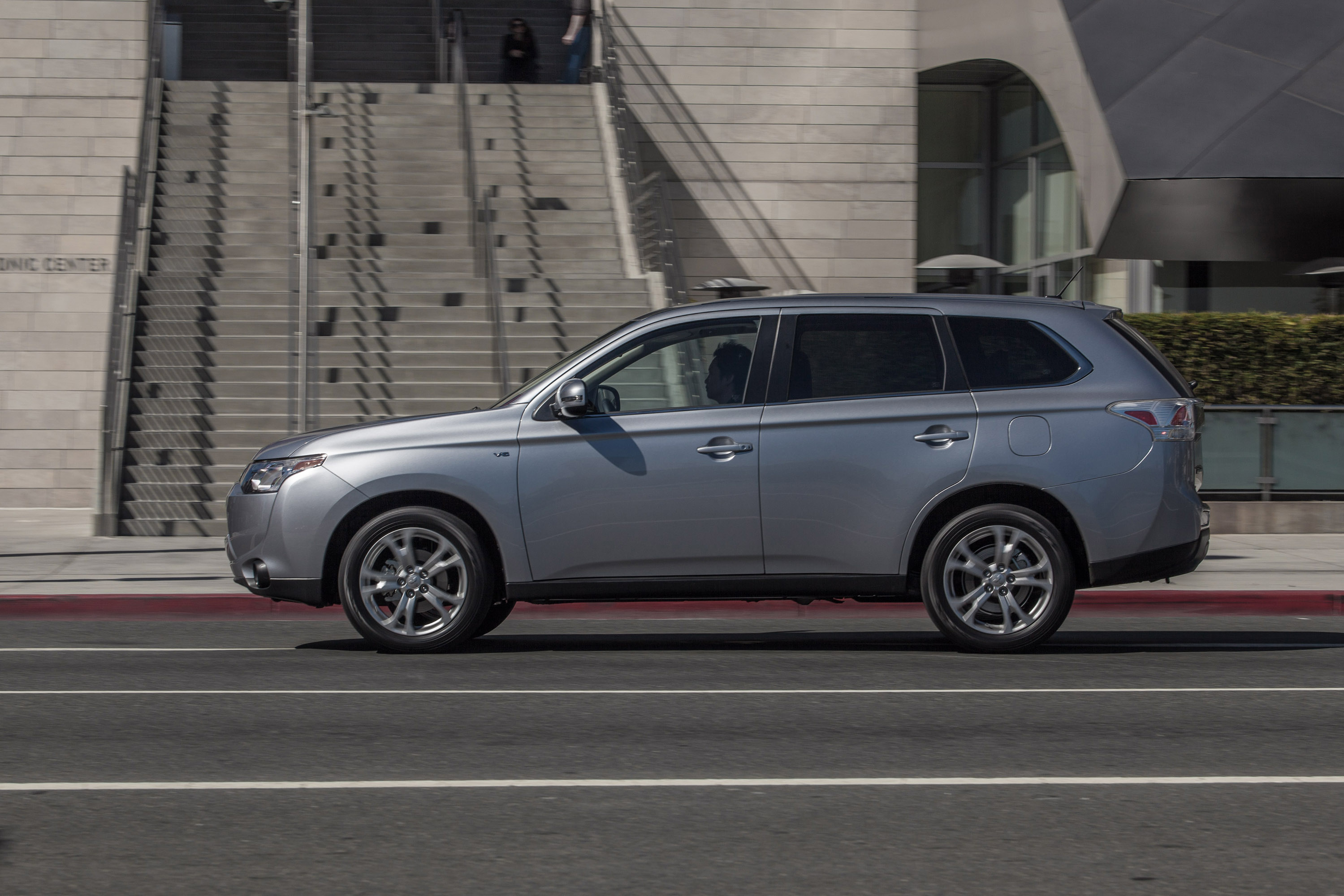 Mitsubishi Outlander photo #64