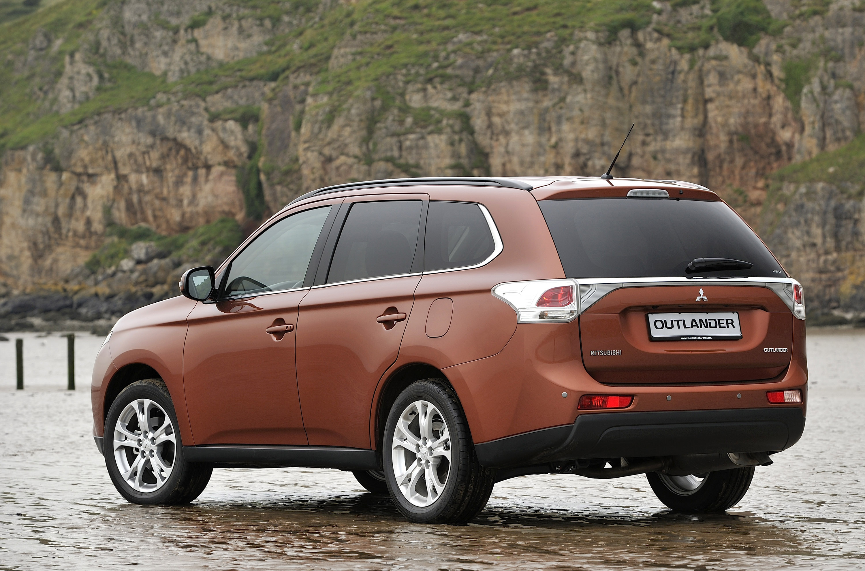 Mitsubishi Outlander photo #80