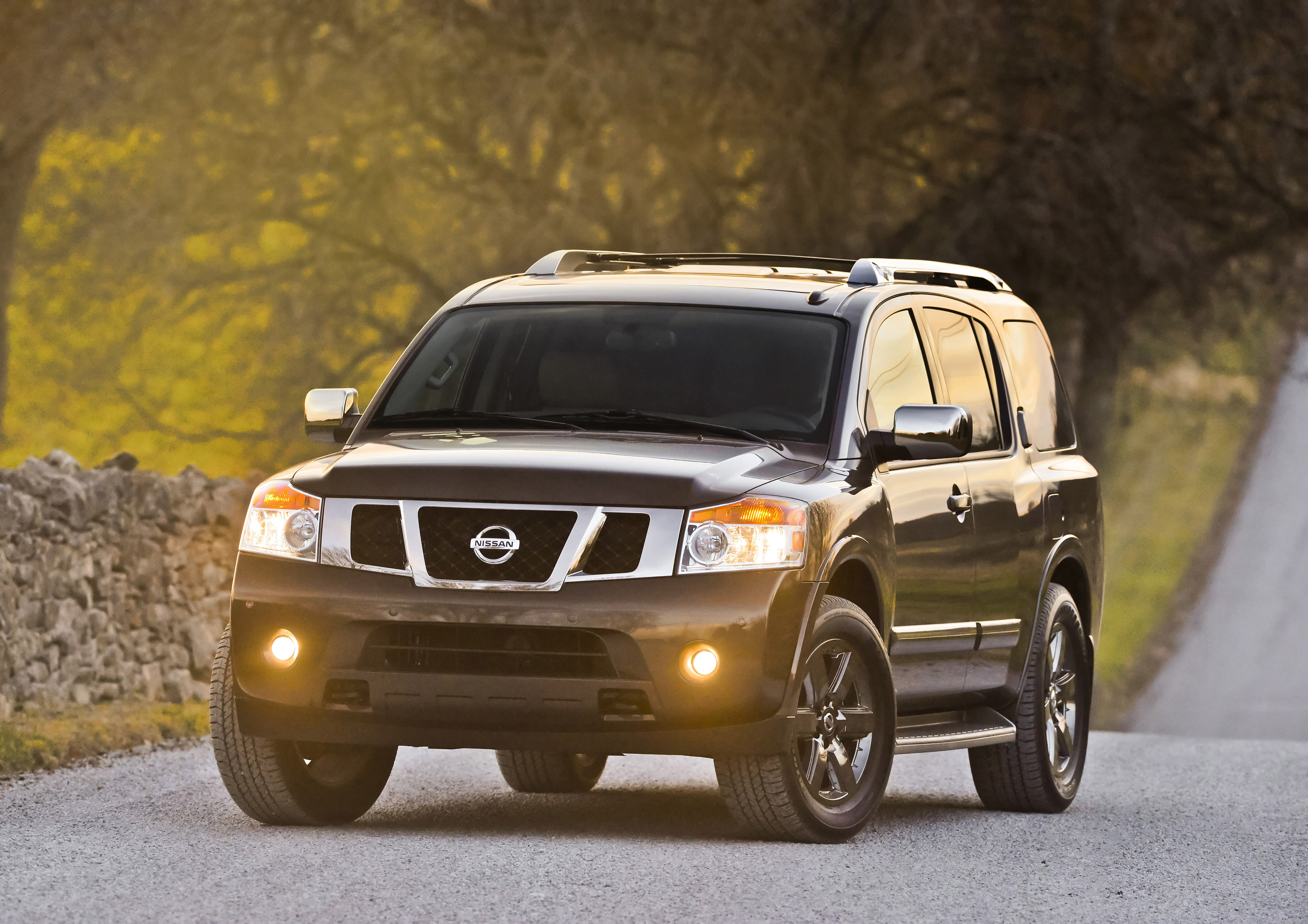 Nissan Armada photo #5