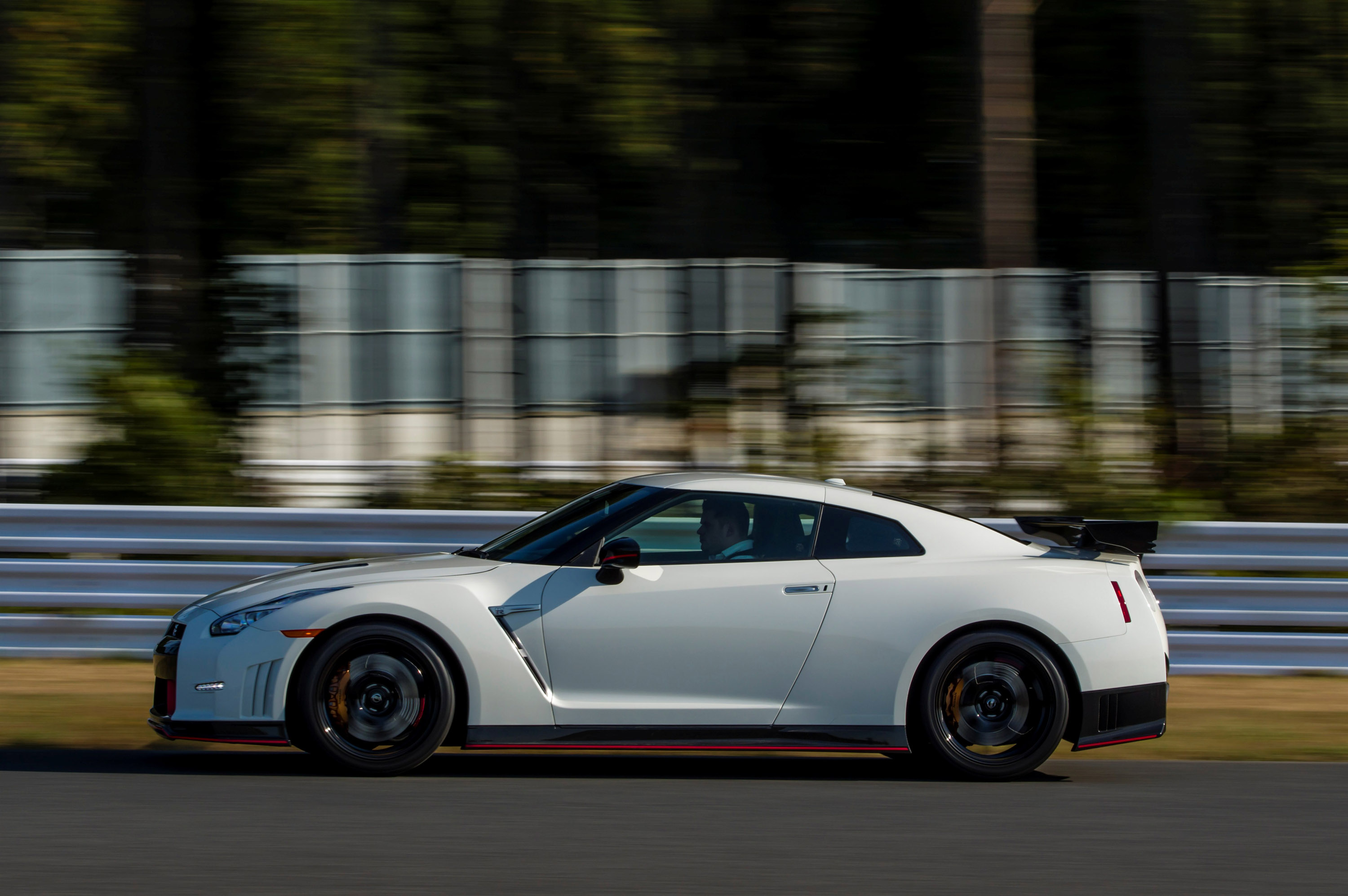 2014 Nissan GT R