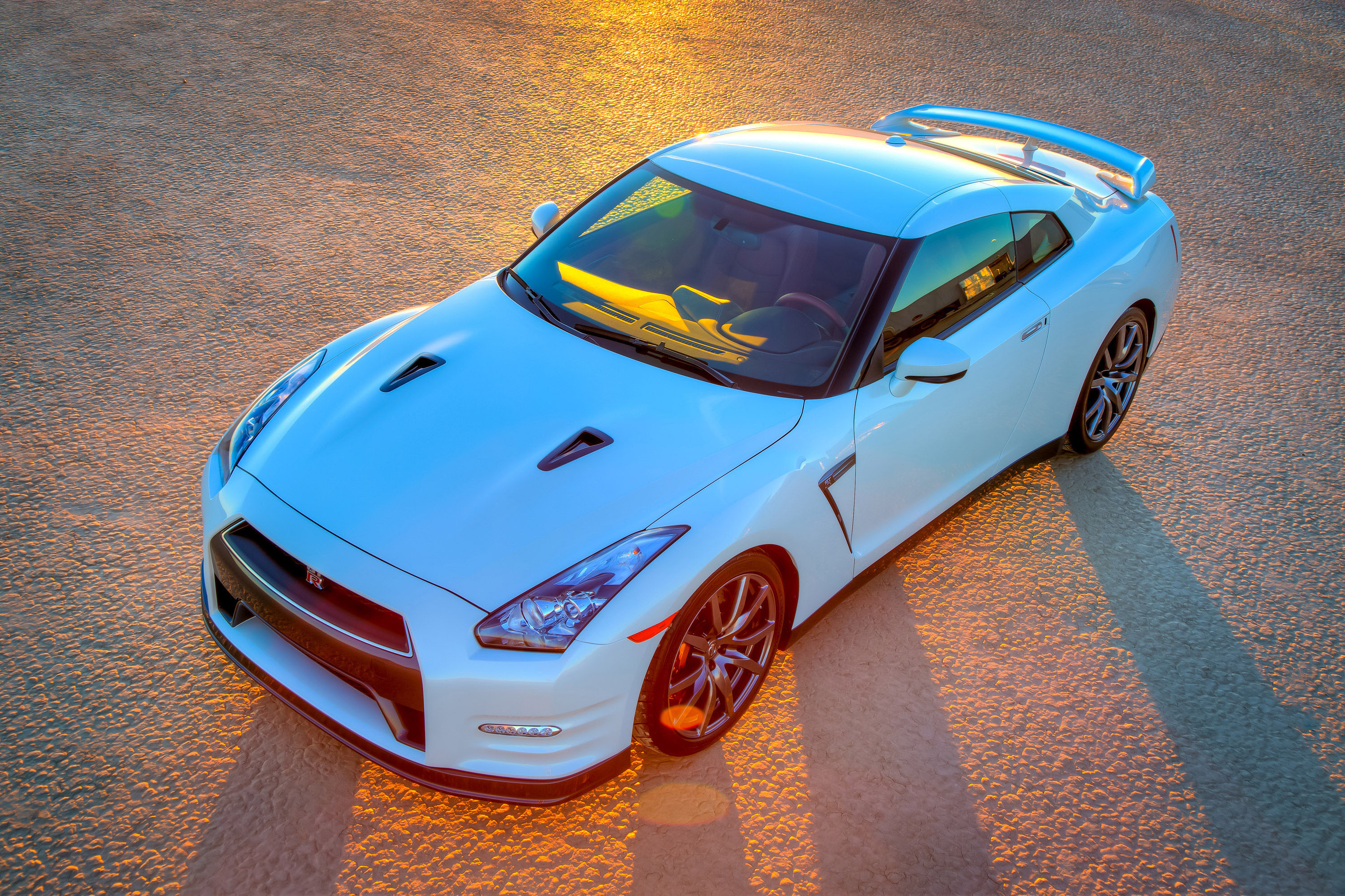 2014 Nissan GTR HD Pictures