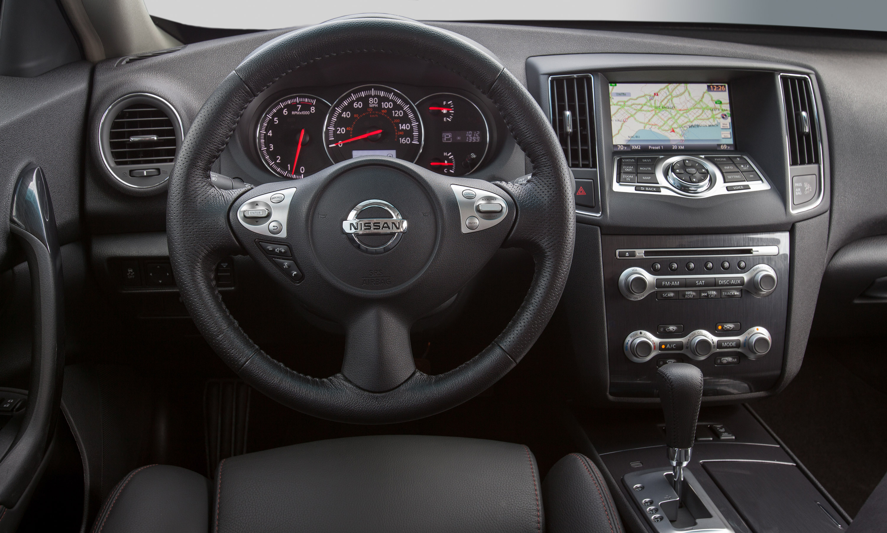Nissan Maxima photo #17