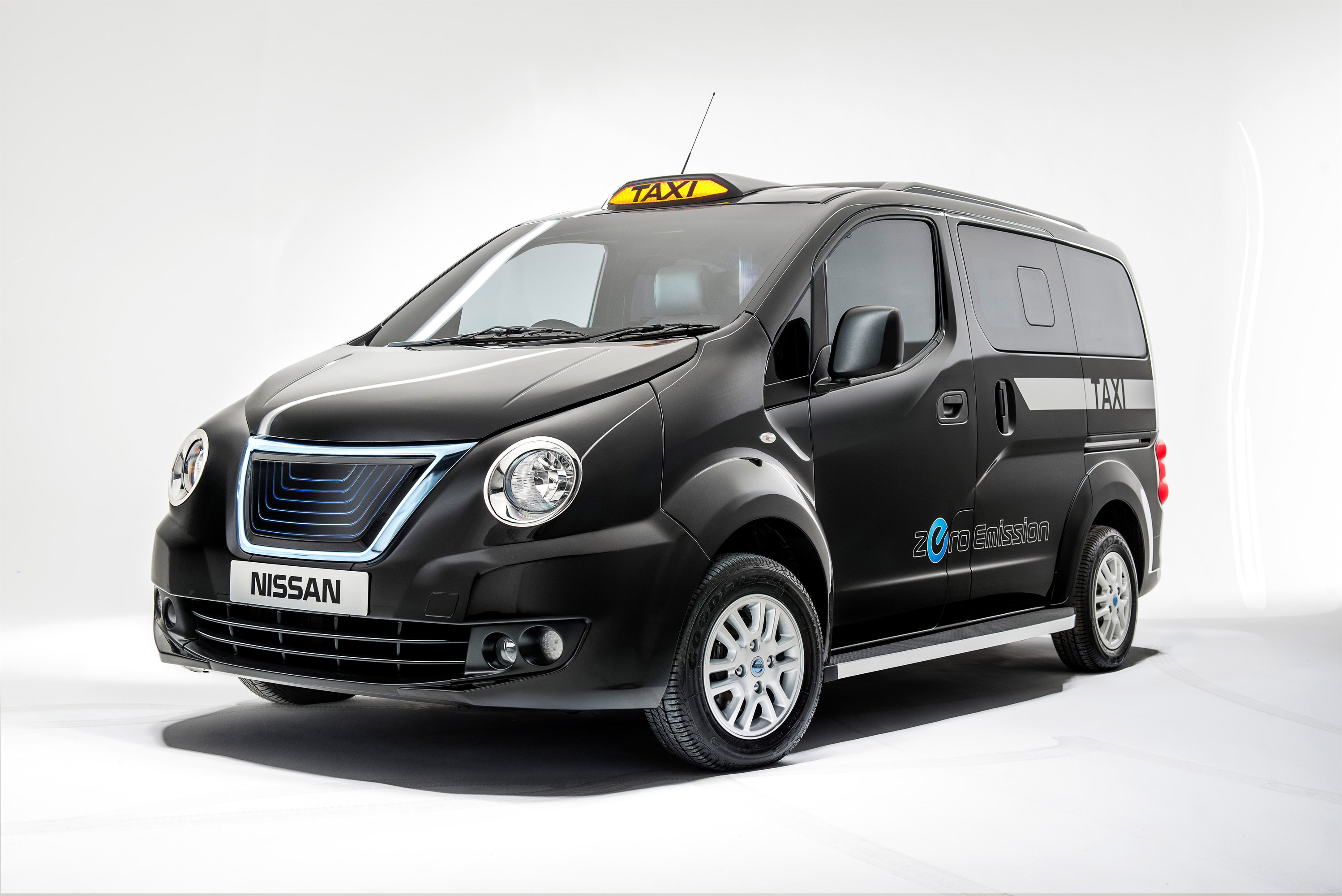 Nissan NV200 London Taxi photo #1