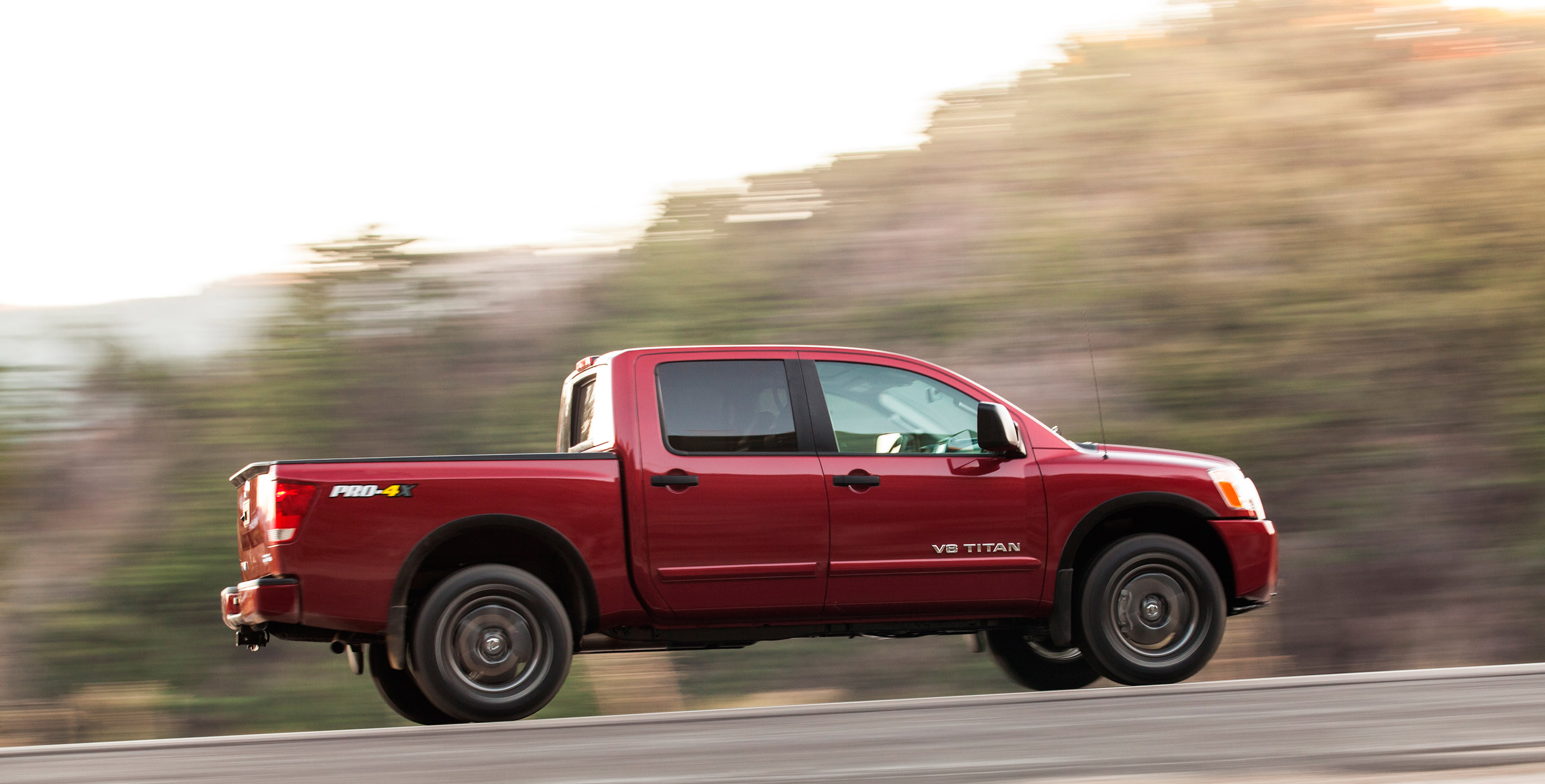 Nissan Titan photo #17