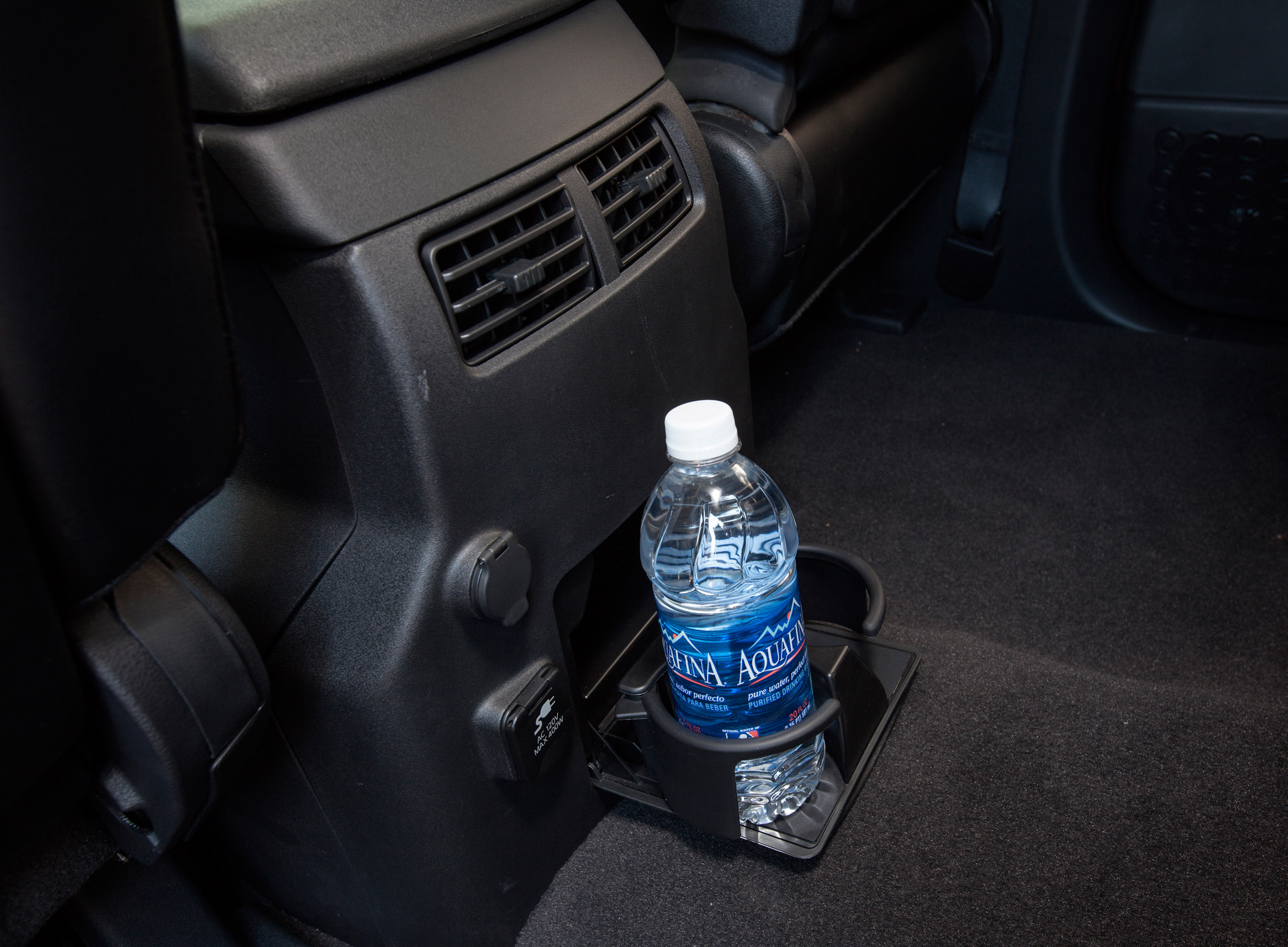 Nissan Titan photo #23