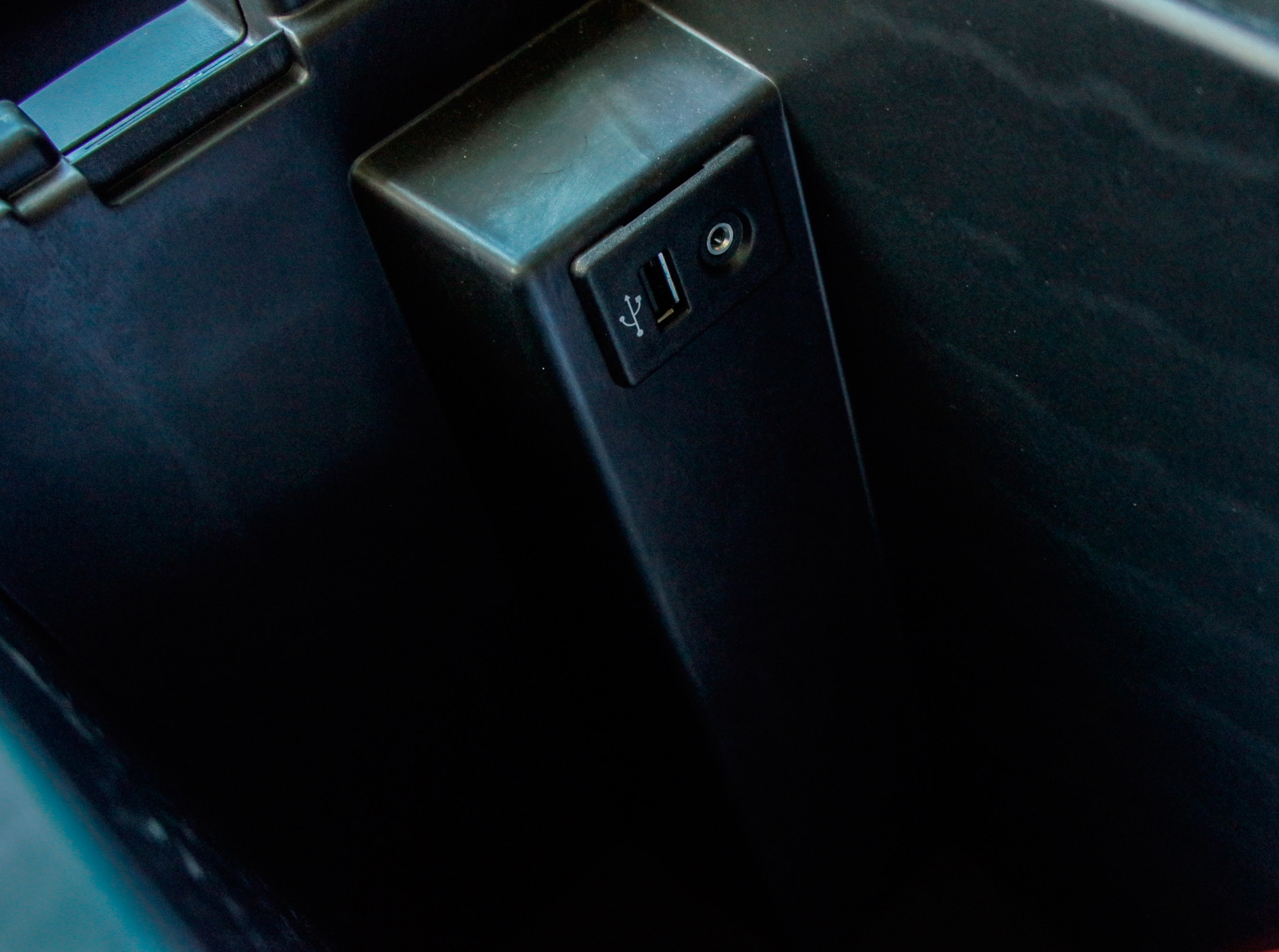 Nissan Titan photo #32