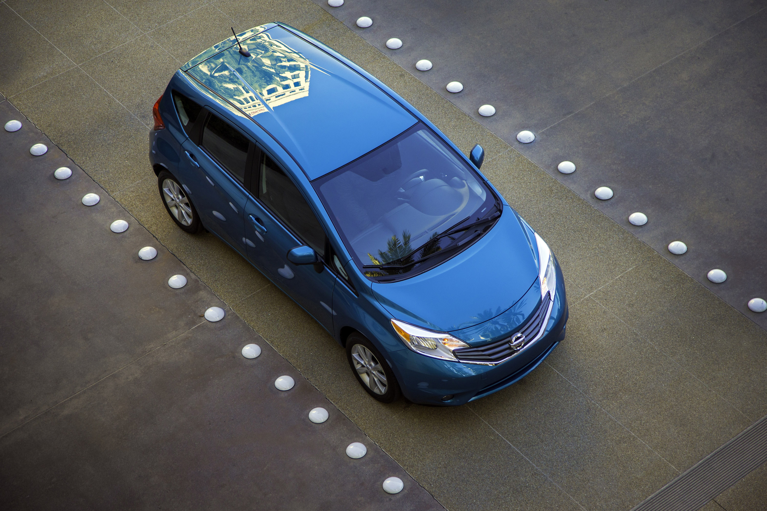 Nissan Versa Note photo #3