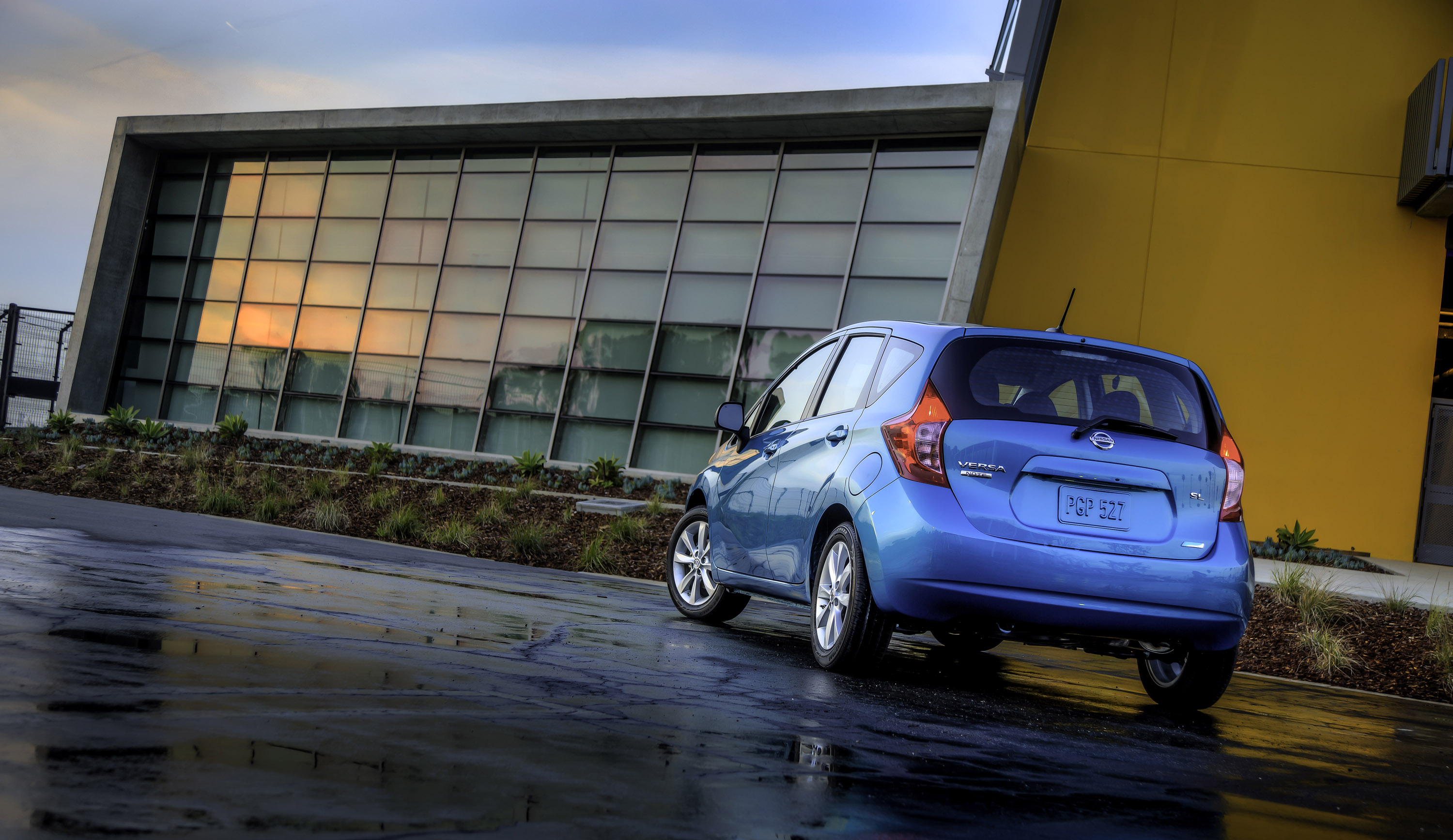 Nissan Versa Note photo #30