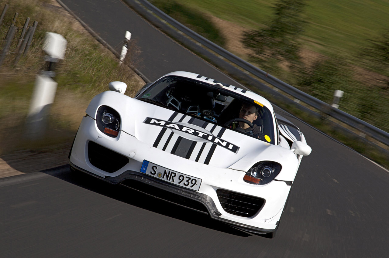 Porsche 918 Spyder photo #16