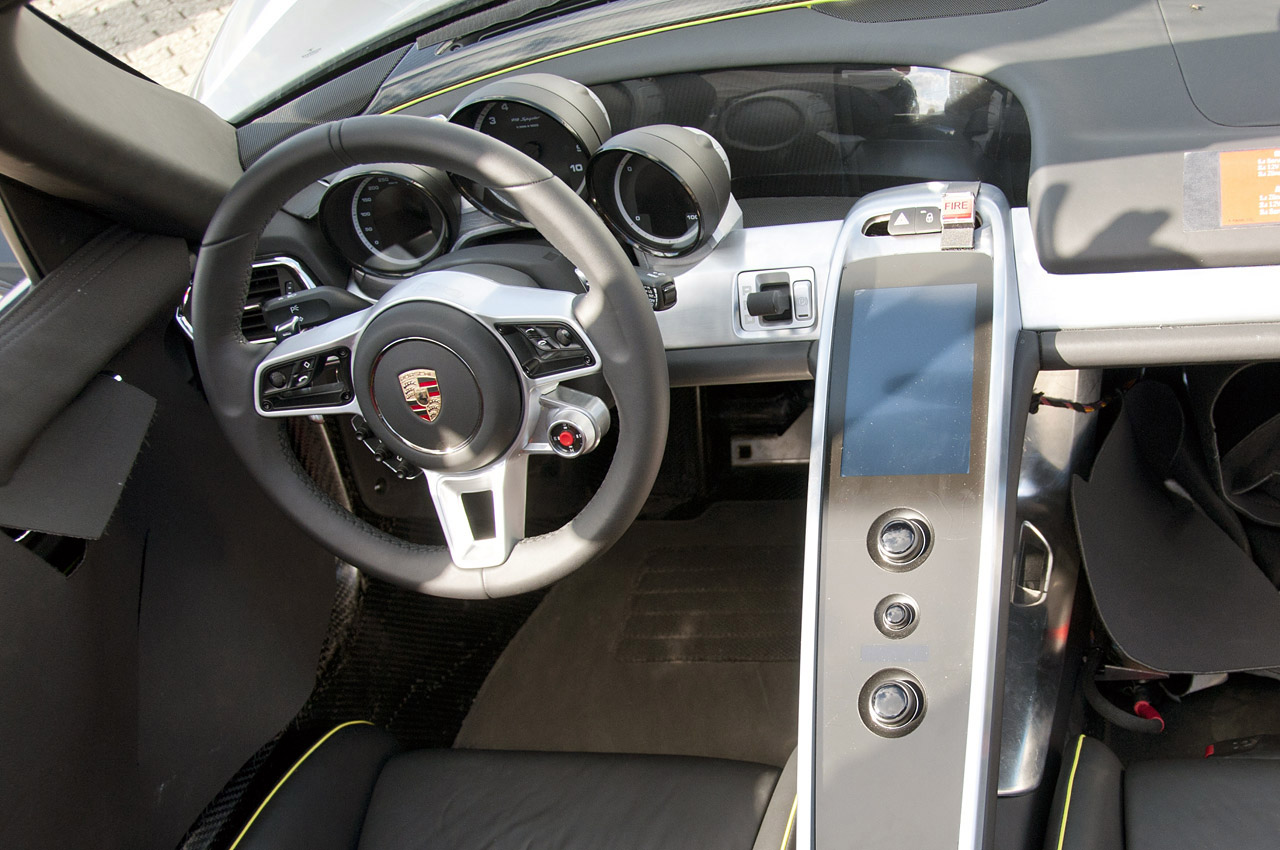 Porsche 918 Spyder photo #26