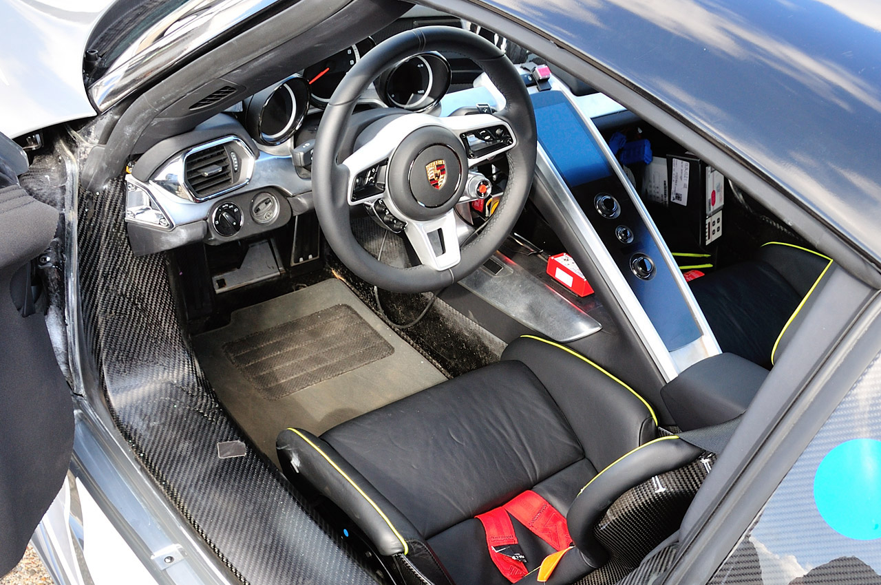 Porsche 918 Spyder photo #28