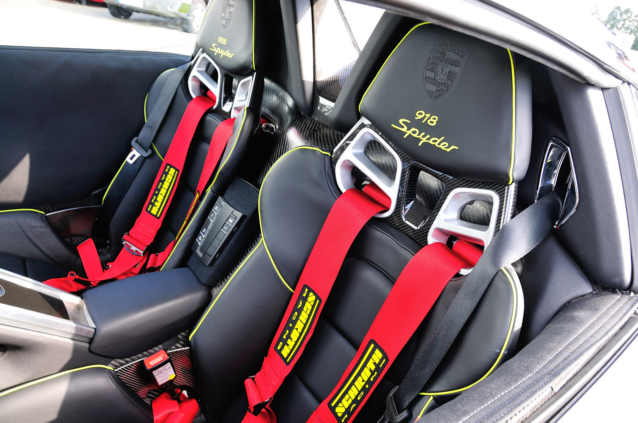 Porsche 918 Spyder photo #35