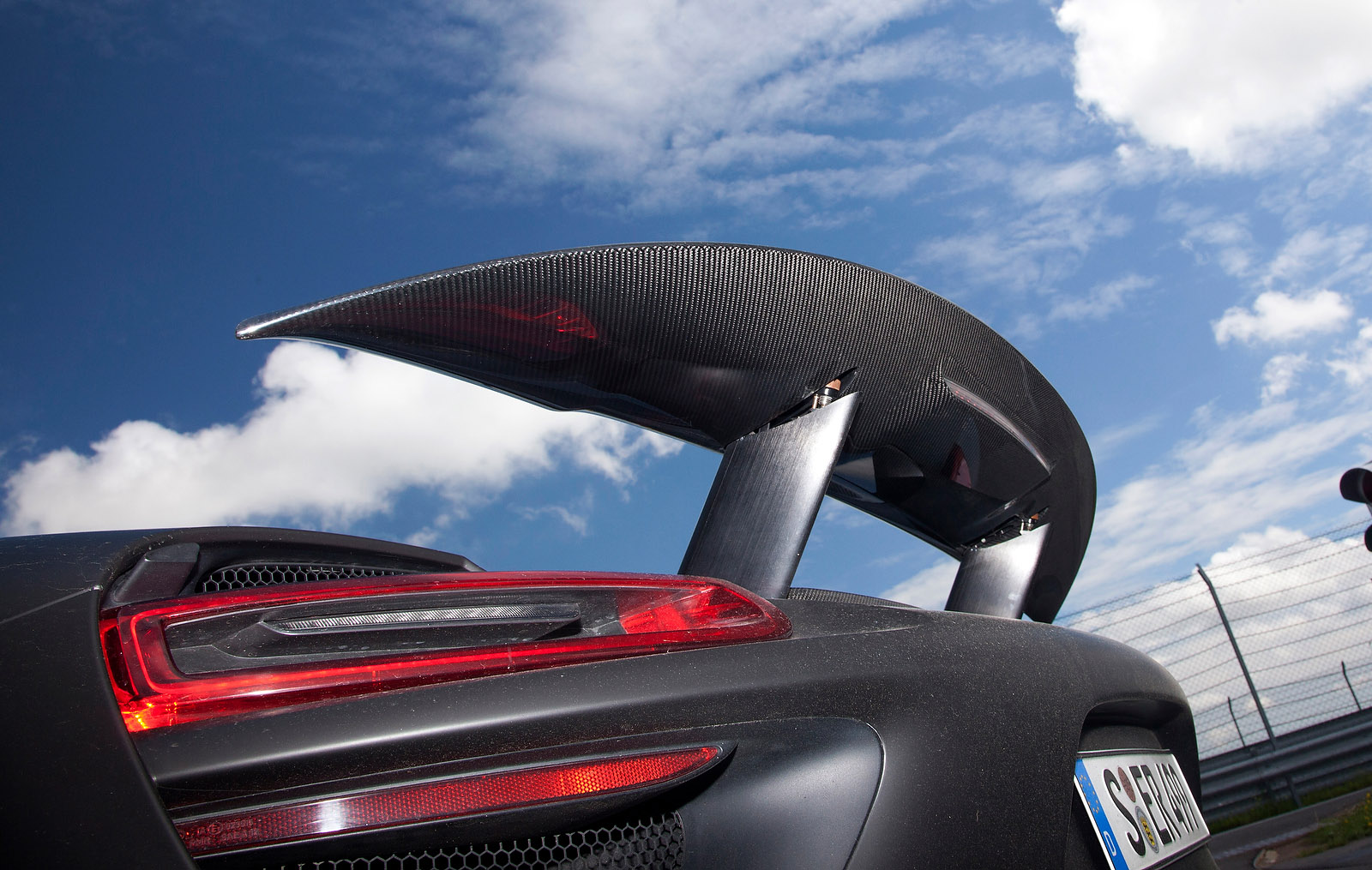 Porsche 918 Spyder photo #51