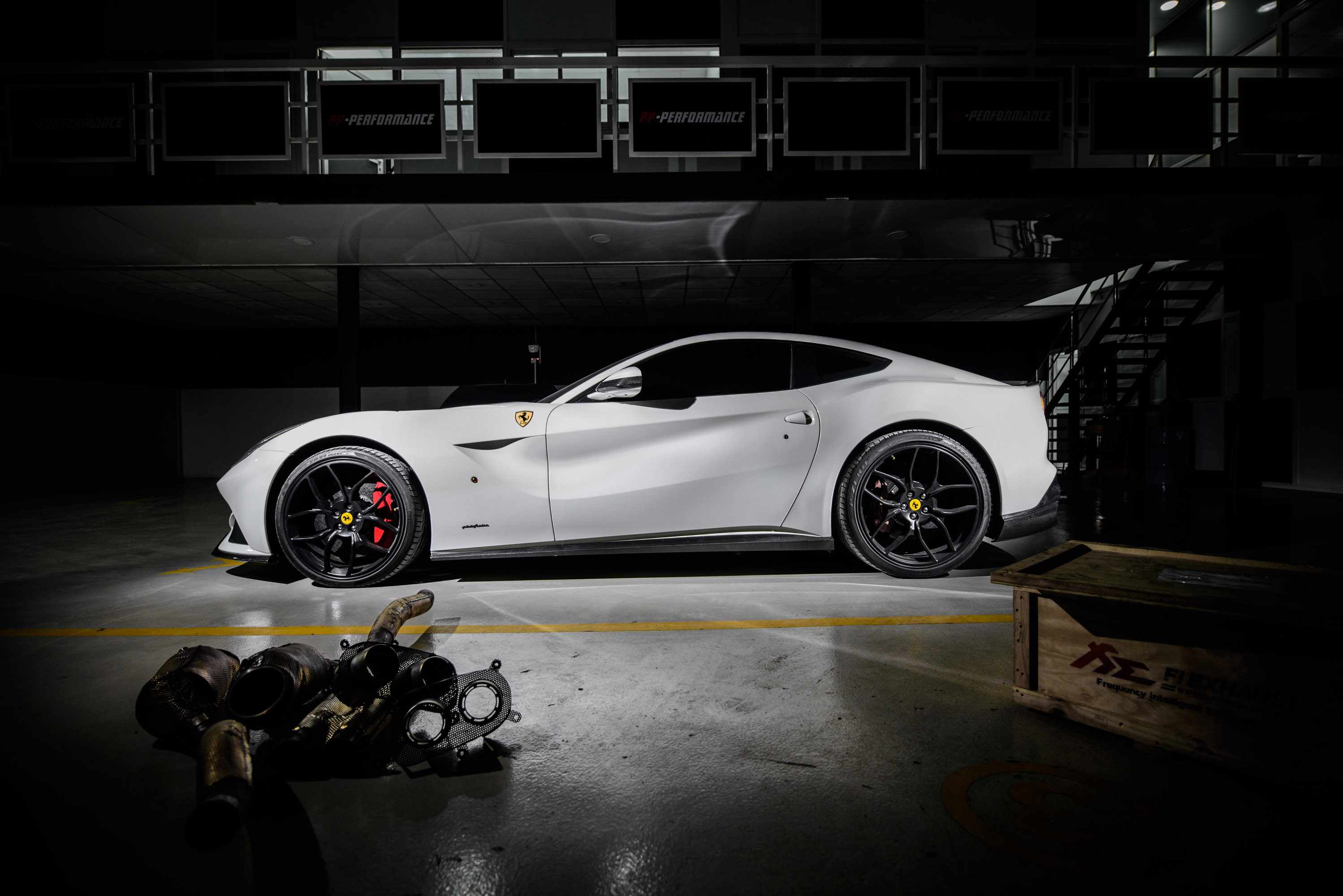 PP-Performance Ferrari F12 Berlinetta photo #3