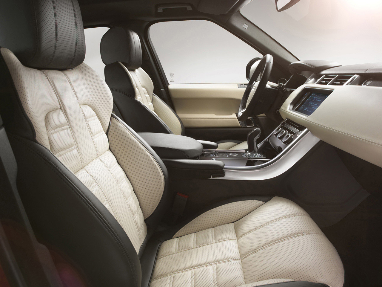 Range Rover Sport photo #32