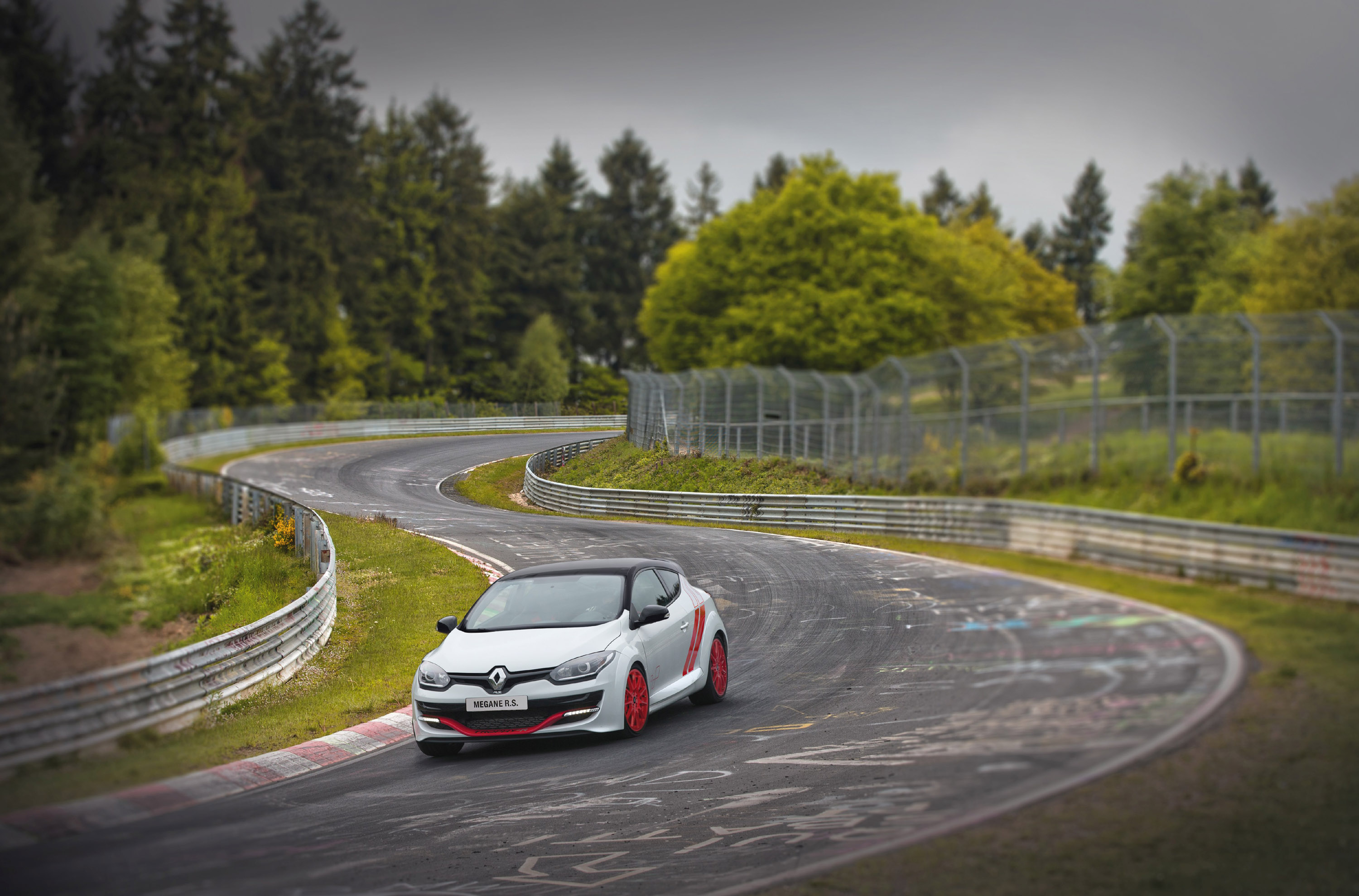 РћР±РѕРё Renault Megane 4rs