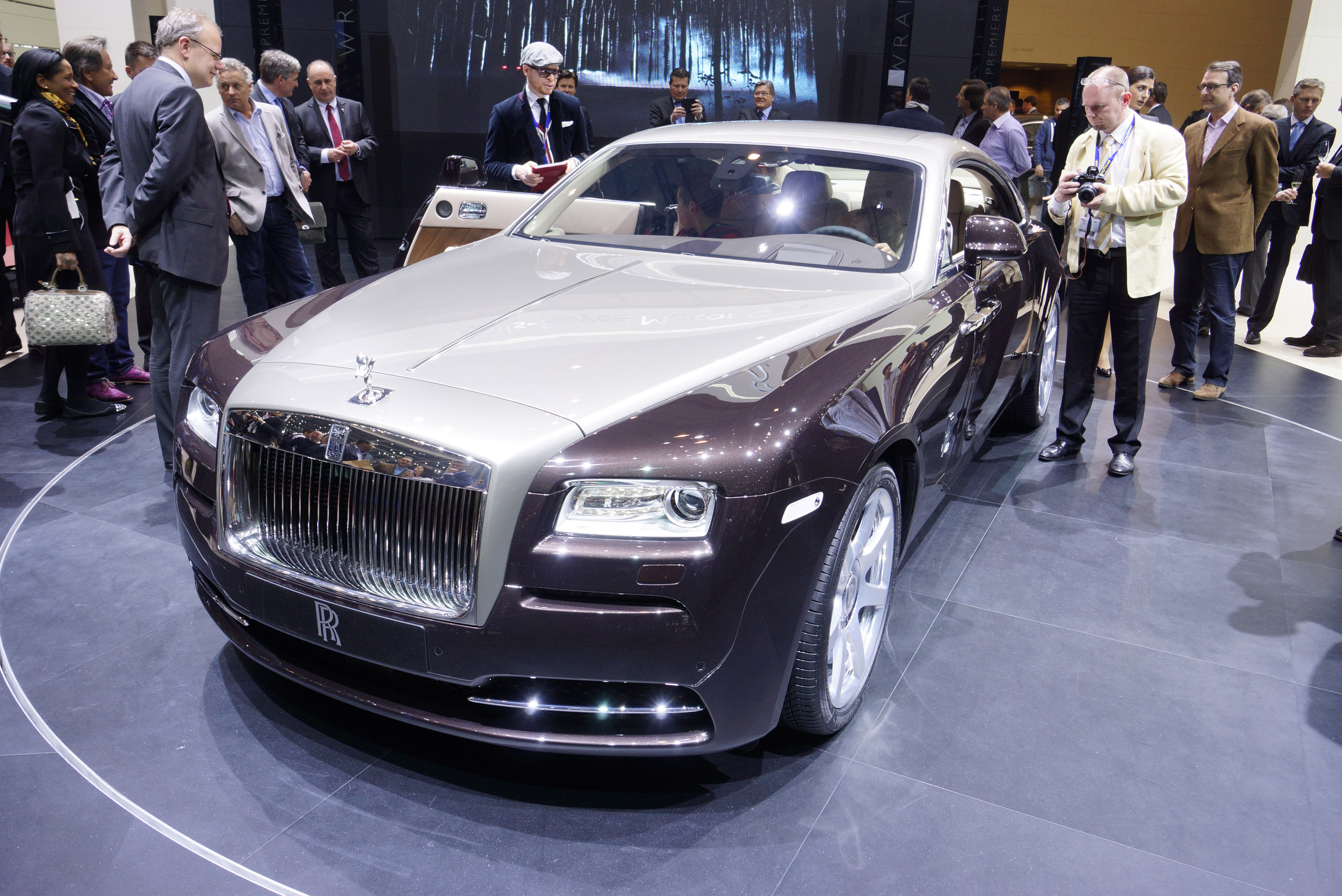 Rolls-Royce Wraith photo #2
