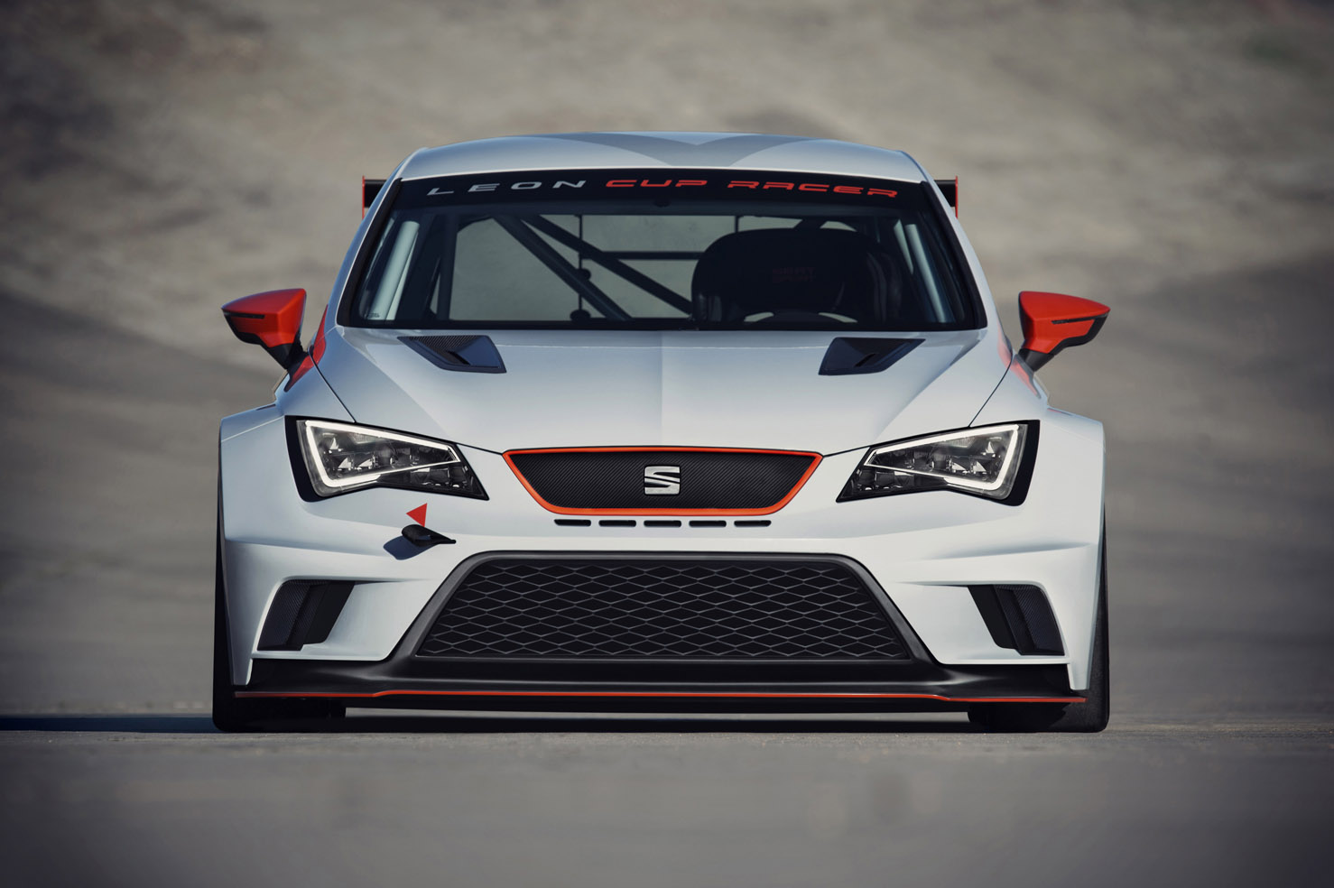 SEAT Leon Cup Racer photo #2