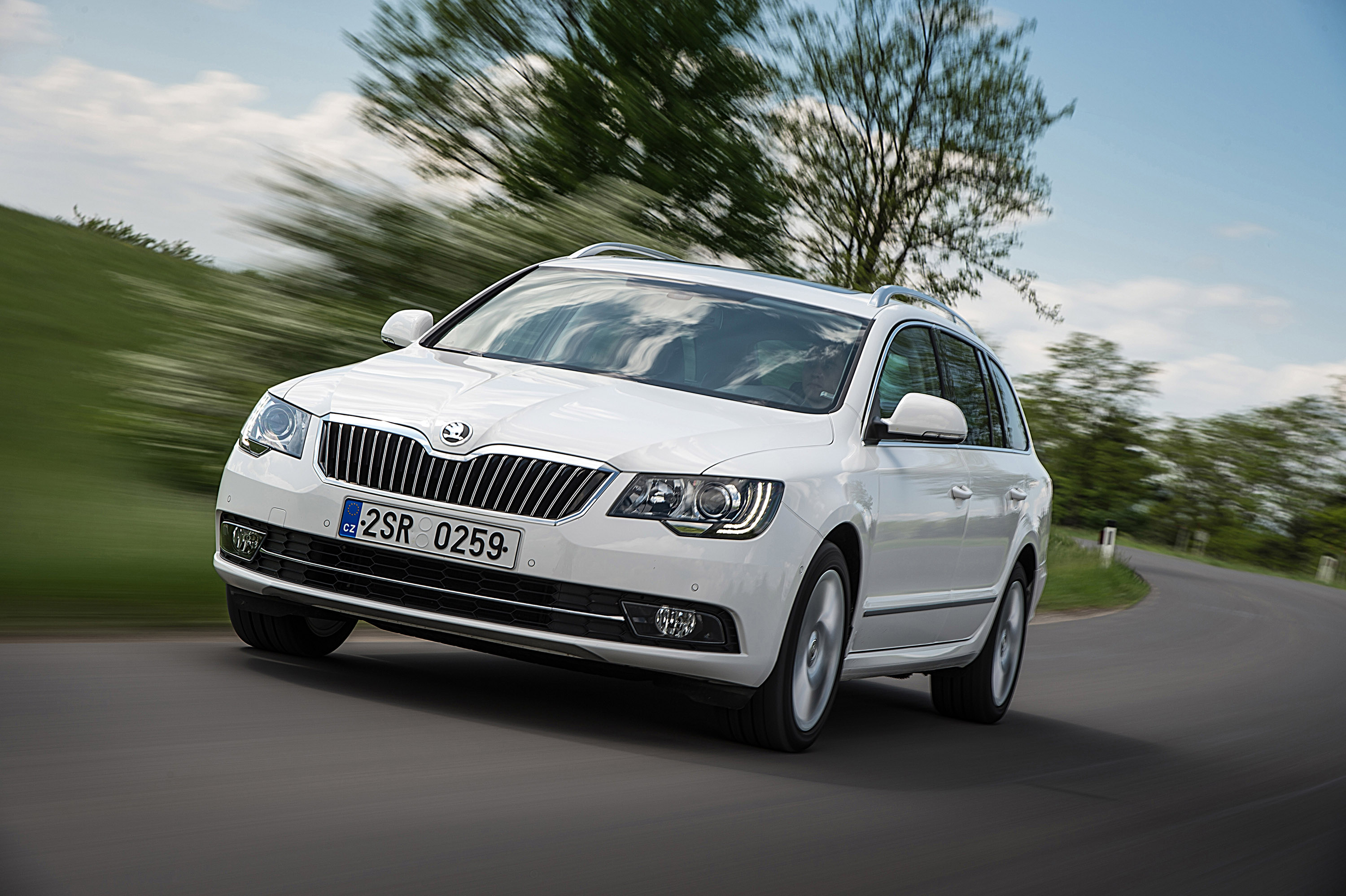Skoda Superb photo #16